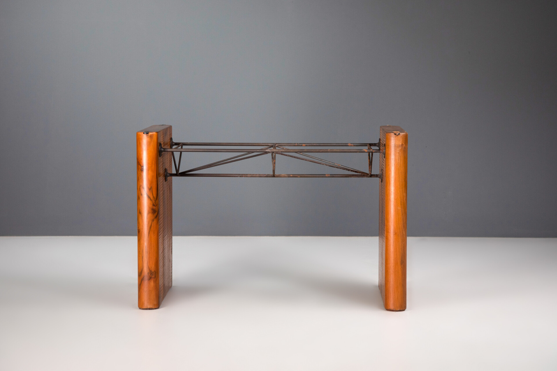 Mid century modern Walnut Dining Room Table / Desk by Giuseppe Rivadossi for Officina Rivadossi, 1970s Late-20th century
