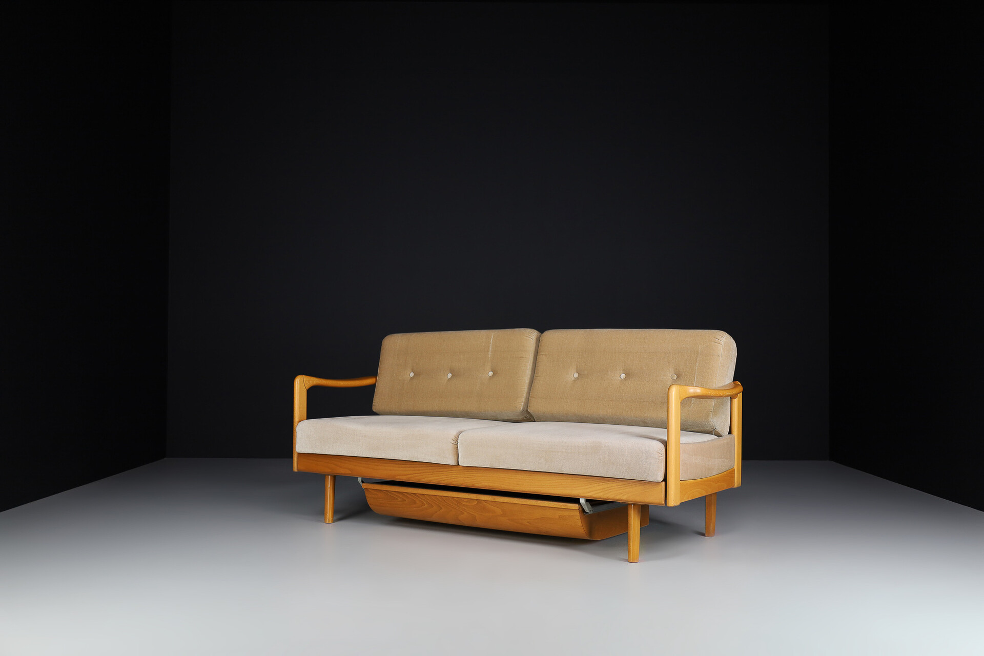 Mid century modern Walter Knoll for Knoll 