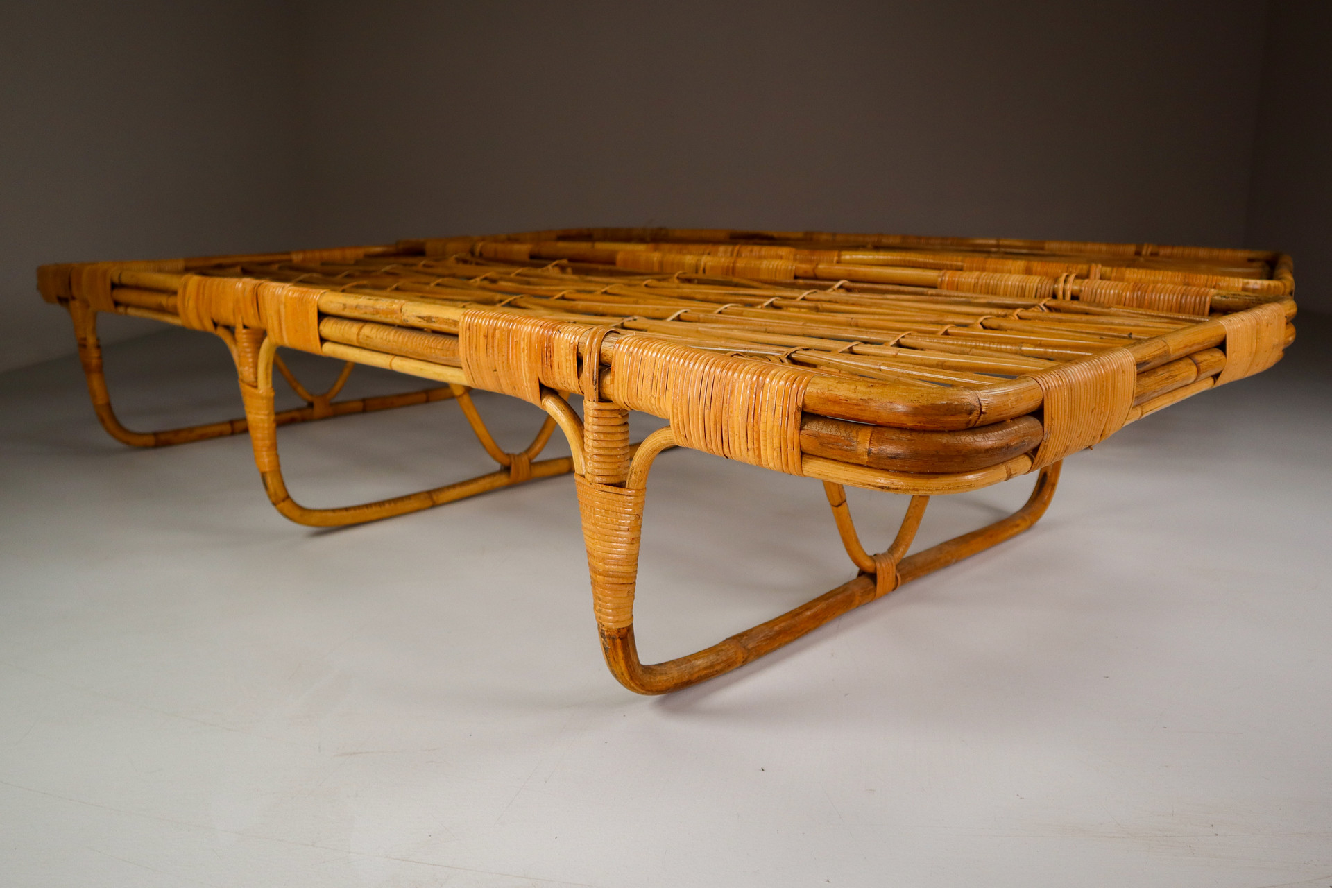 Mid century modern Wicker and Bamboo Daybed France 1960s Mid-20th century