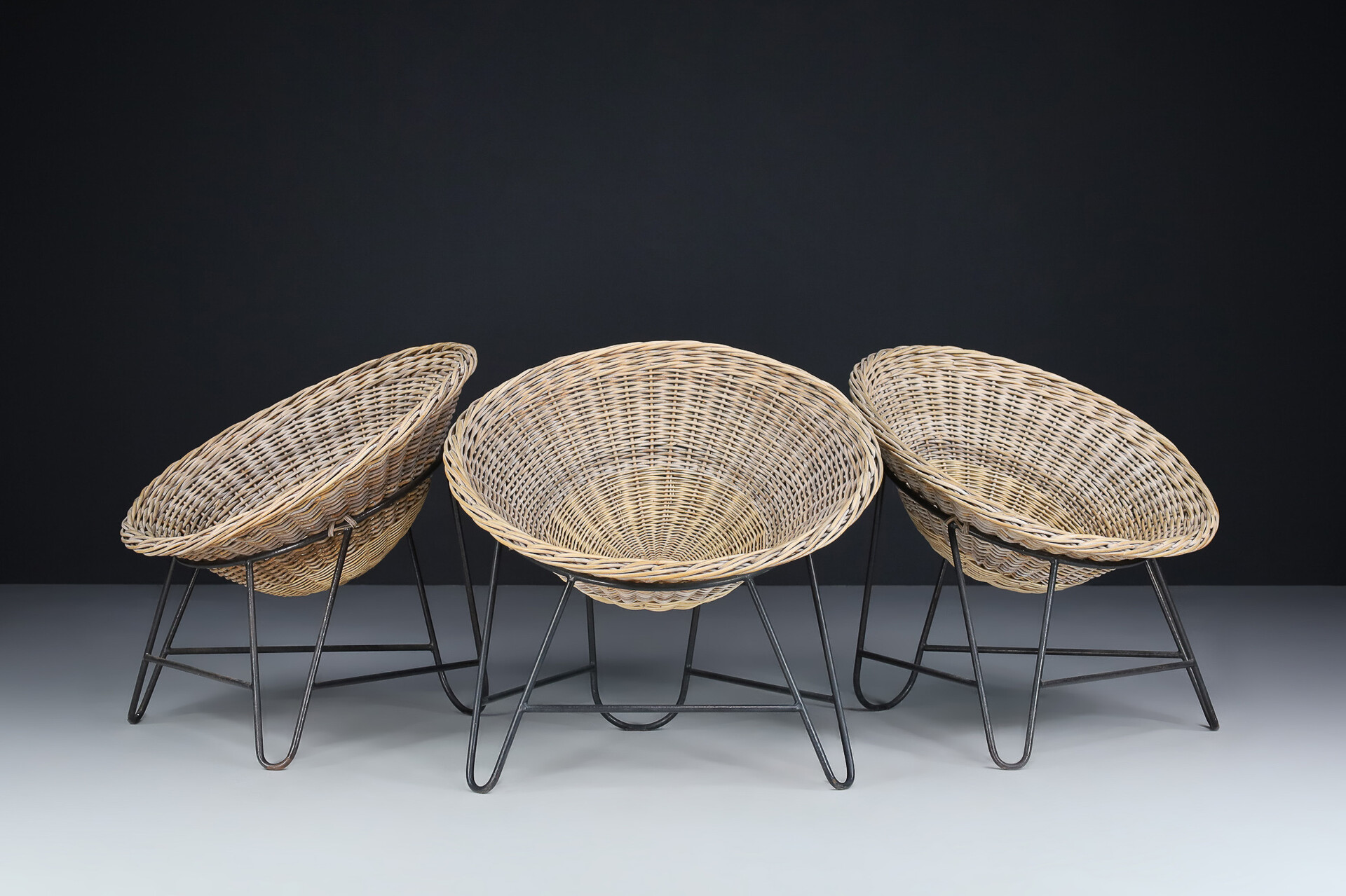 Mid century modern Wicker Easy-Lounge-Patio Chairs Designed In Europe, 1960s Mid-20th century