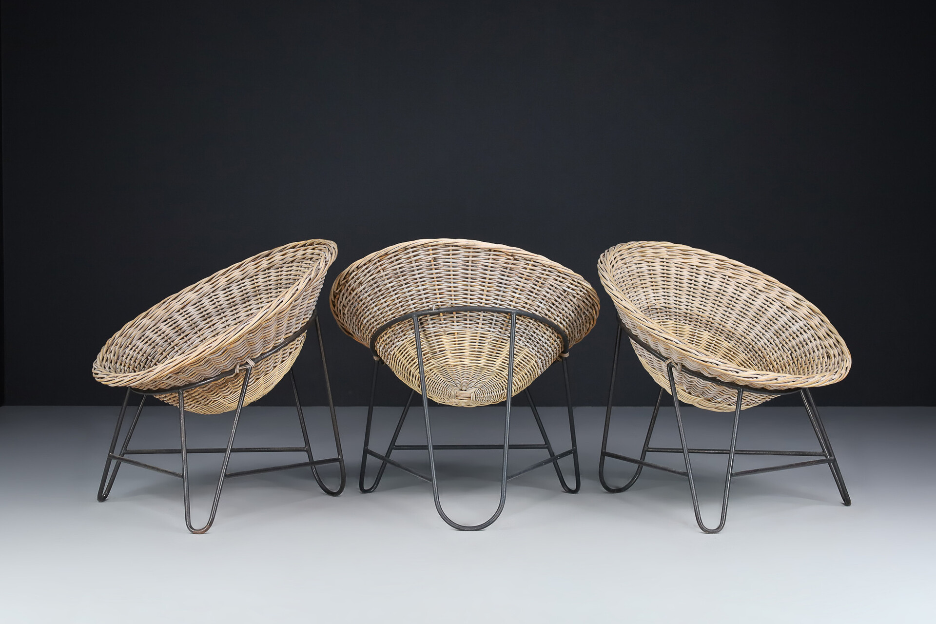 Mid century modern Wicker Easy-Lounge-Patio Chairs Designed In Europe, 1960s Mid-20th century