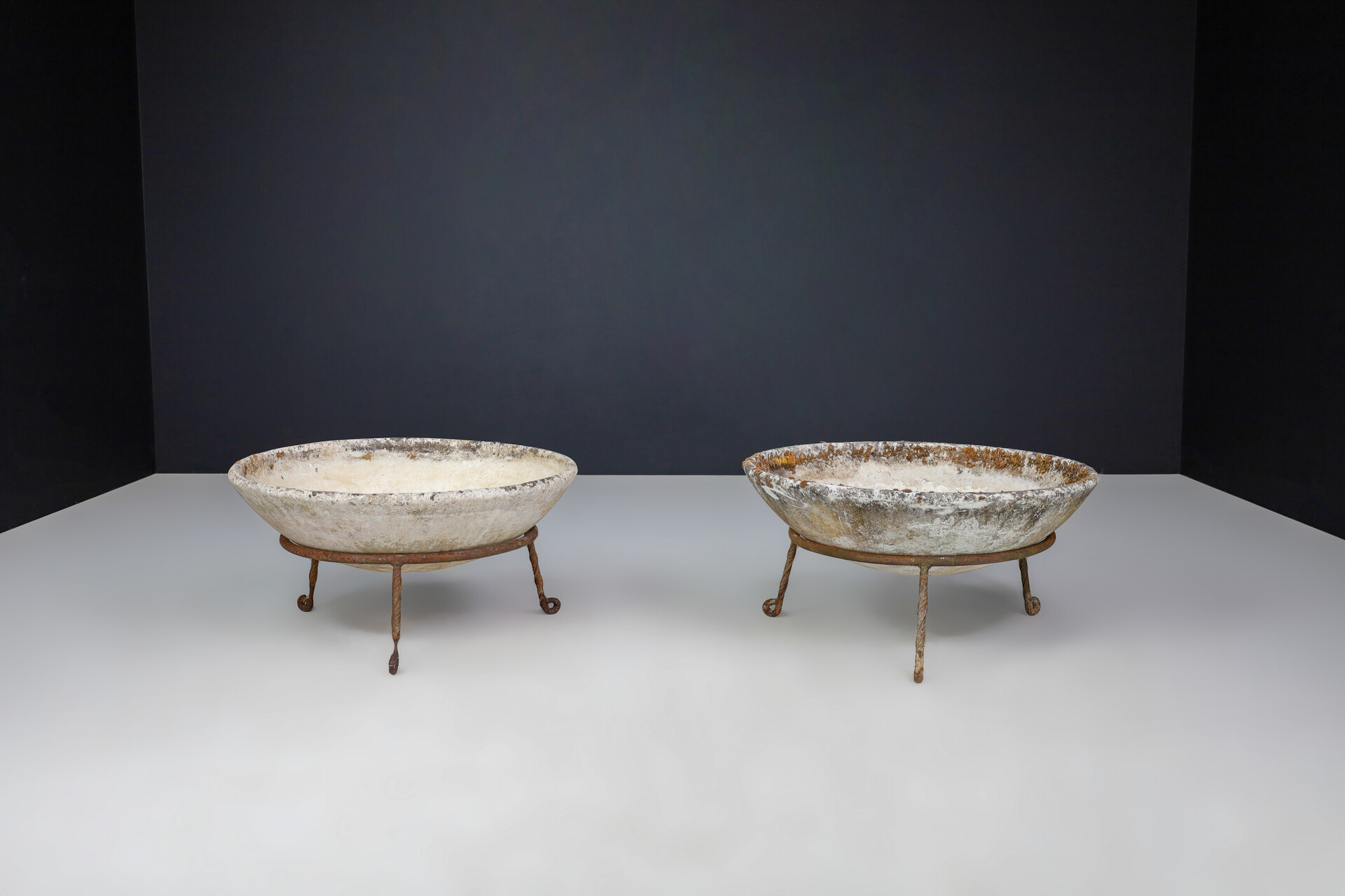 Mid century modern Willy Guhl Concrete Planters, Switzerland 1960s Mid-20th century