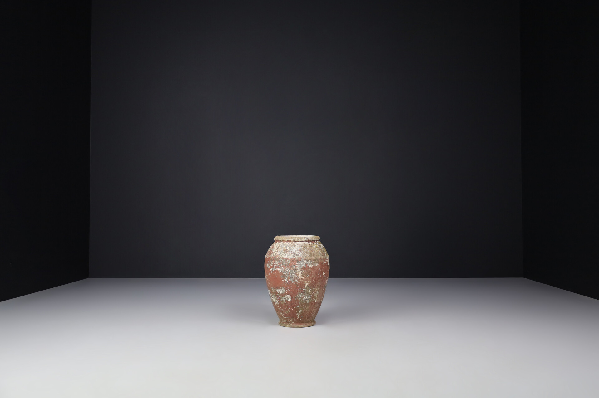 Mid century modern Willy Guhl Concrete Urn / Planter, Switzerland 1960s Mid-20th century