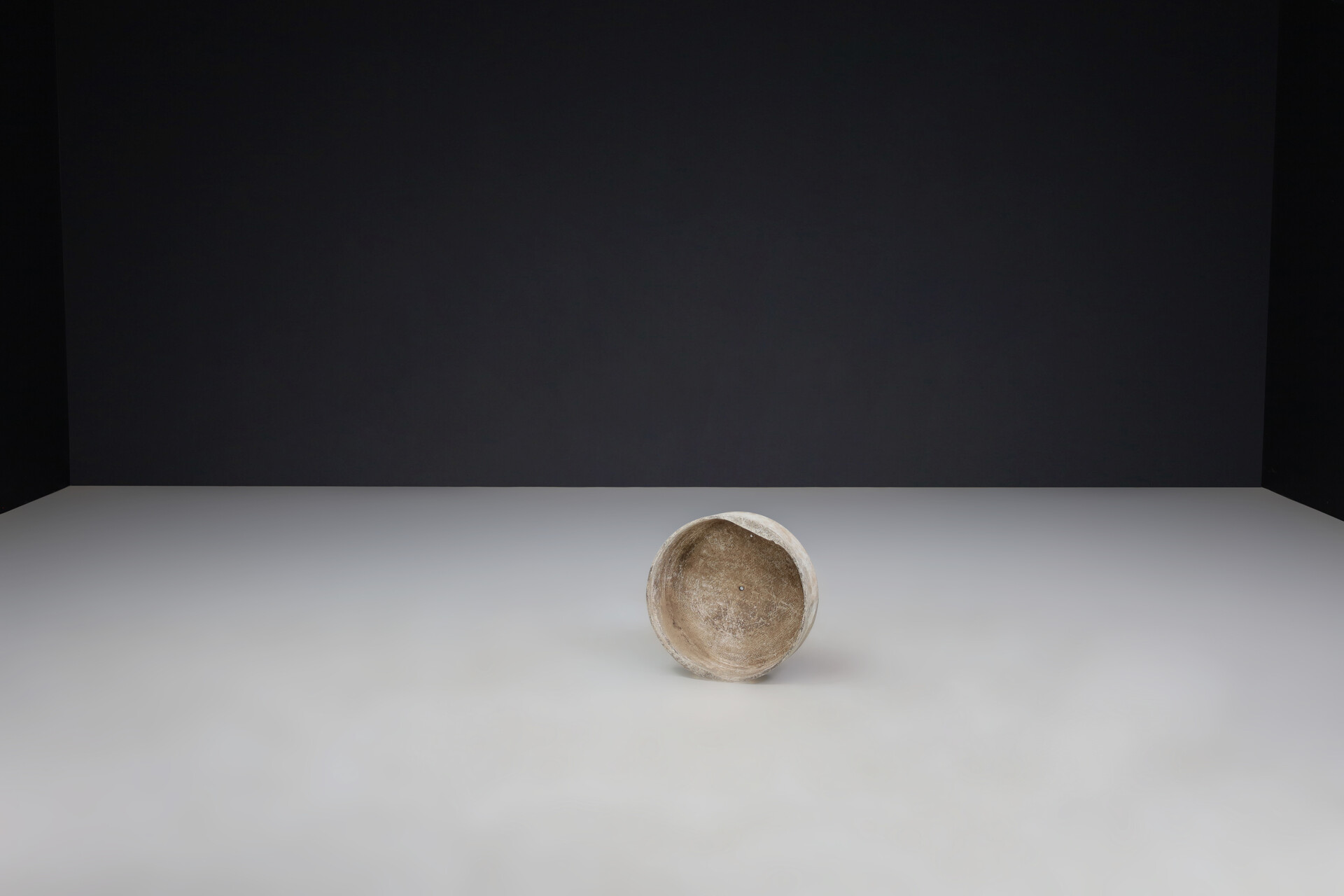 Mid century modern Willy Guhl Concrete UroundPlanter, Switzerland 1960s Mid-20th century