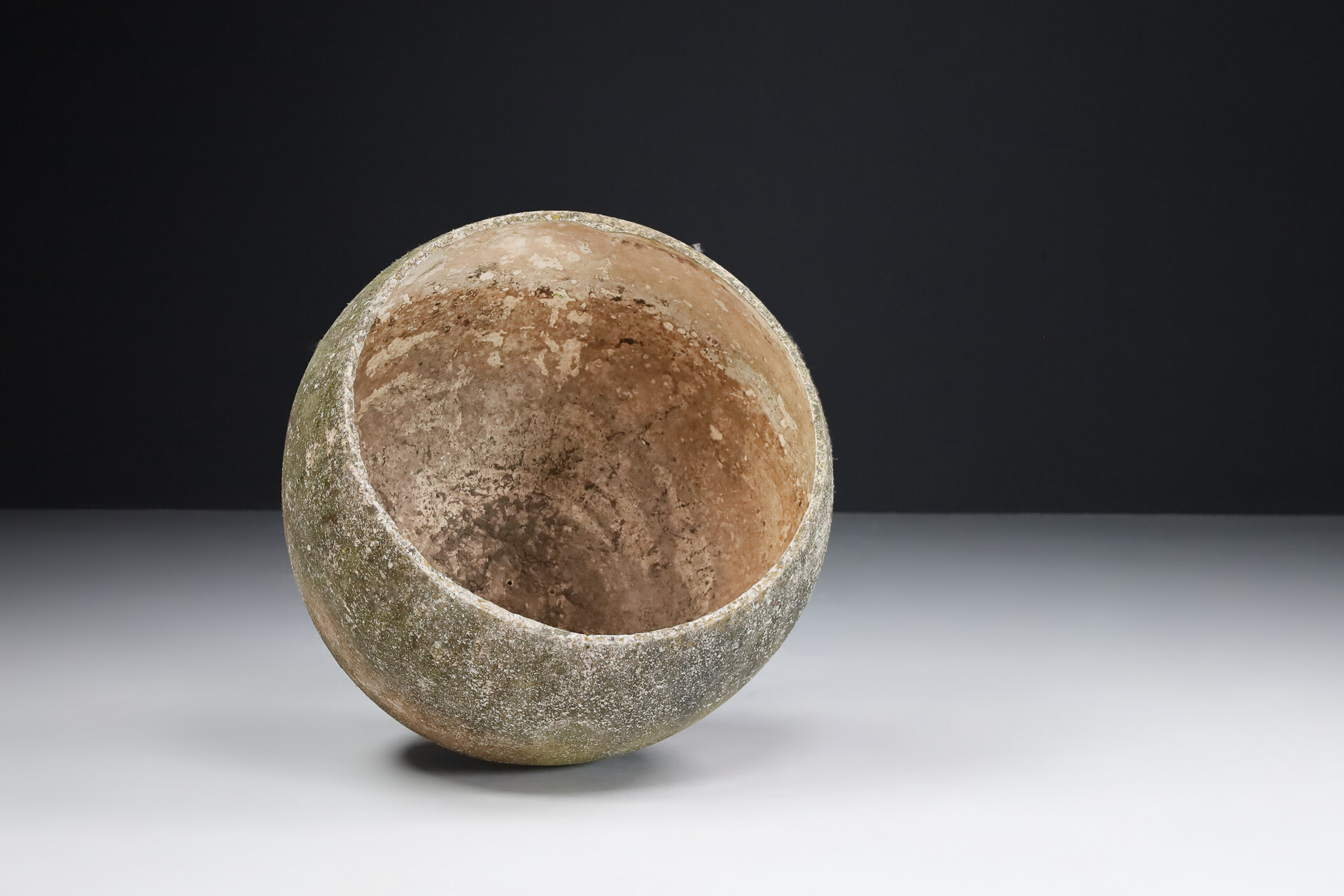 Mid century modern Willy Guhl Planter in Concrete, Switserland 1970 Mid-20th century