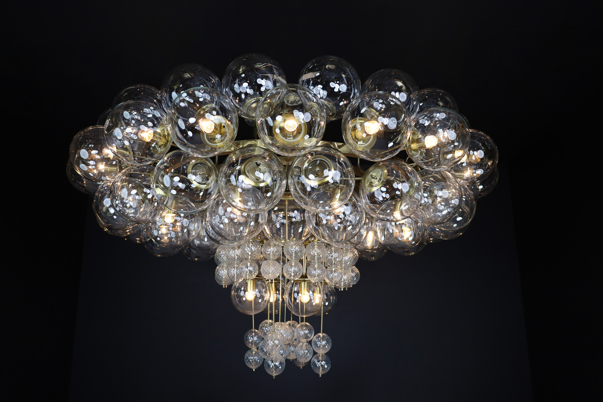 Mid century modern XXL hotel chandelier with brass fixture and hand-blowed glass globes by Preciosa, Czechia 1960s Mid-20th century