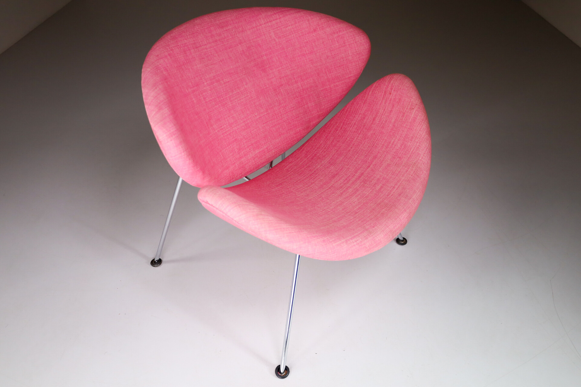 Mid Century Orange Slice Chair by Pierre Paulin for Artifort. The Netherlands Late-20th century