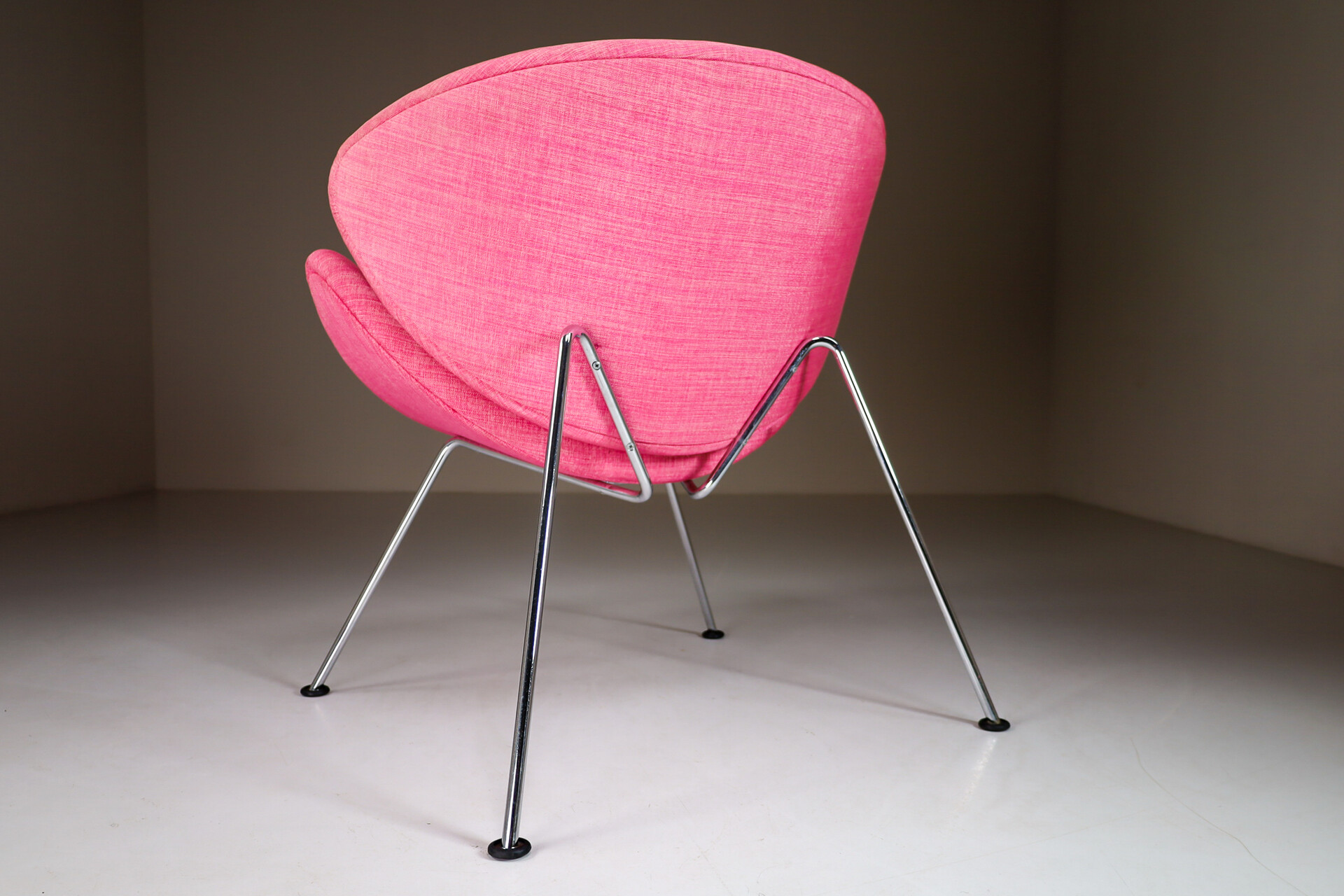Mid Century Orange Slice Chair by Pierre Paulin for Artifort. The Netherlands Late-20th century