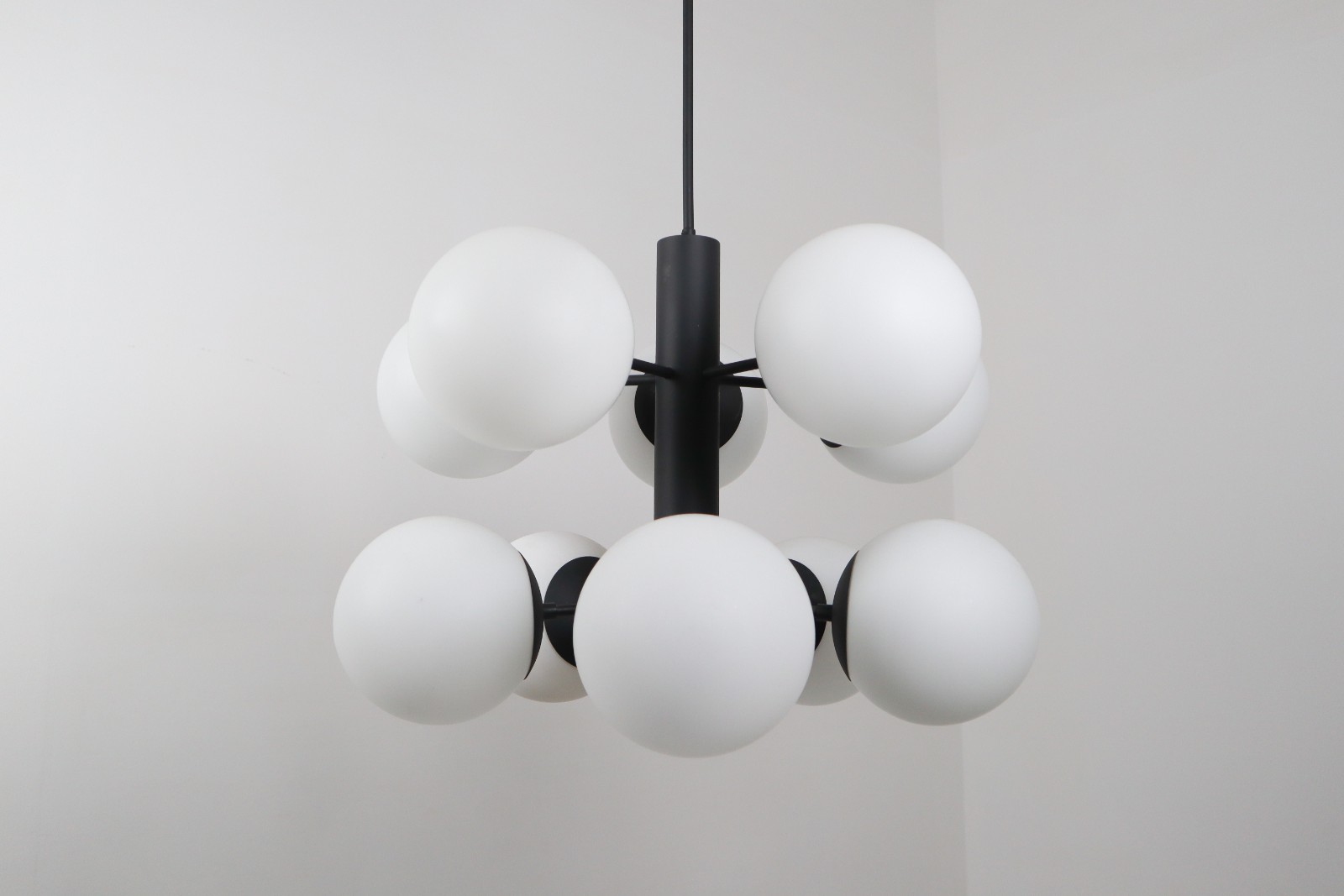 Midcentury Molecular Structure Chandeliers with Ten Handblown Opal Glass Globes Mid-20th century