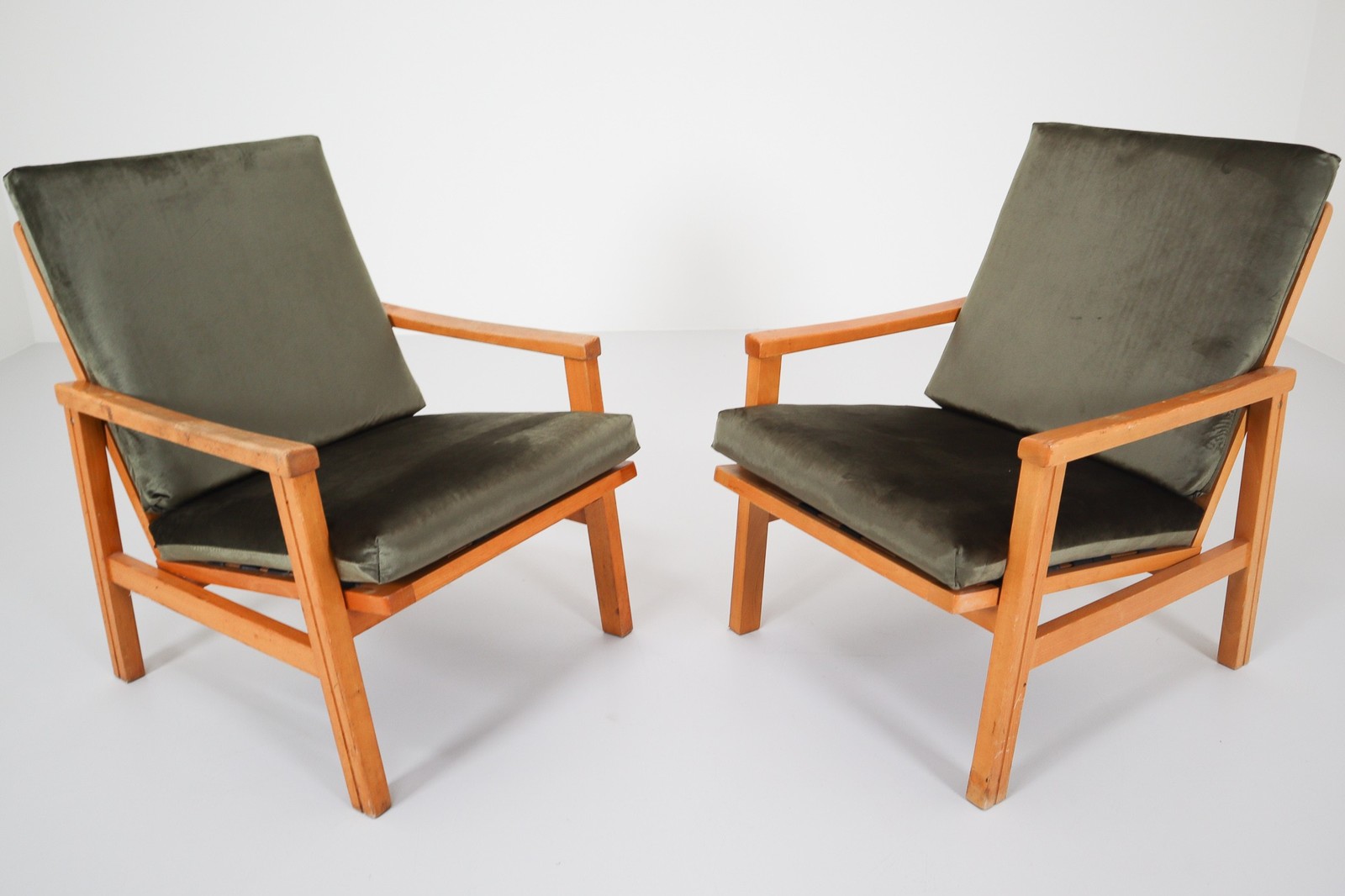 Midcentury Reupholstered Lounge Chairs in Green Velvet, Czech Republic 1970s