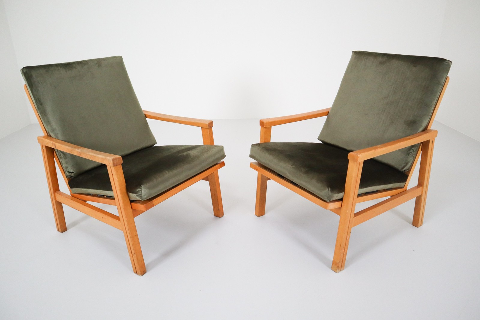Midcentury Reupholstered Lounge Chairs in Green Velvet, Czech Republic 1970s