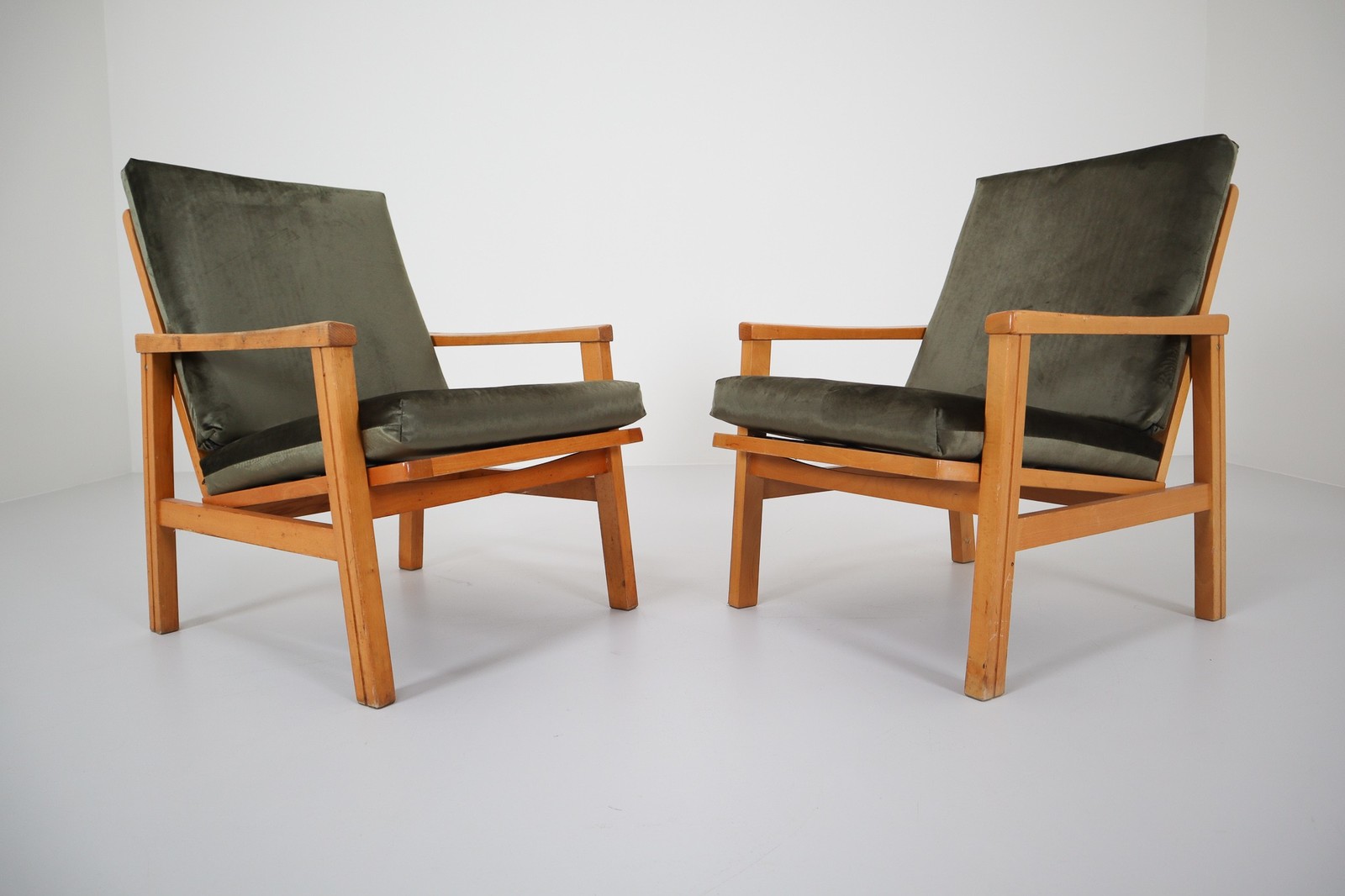 Midcentury Reupholstered Lounge Chairs in Green Velvet, Czech Republic 1970s
