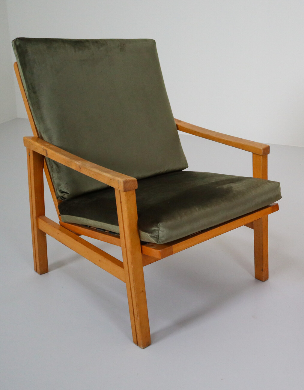Midcentury Reupholstered Lounge Chairs in Green Velvet, Czech Republic 1970s