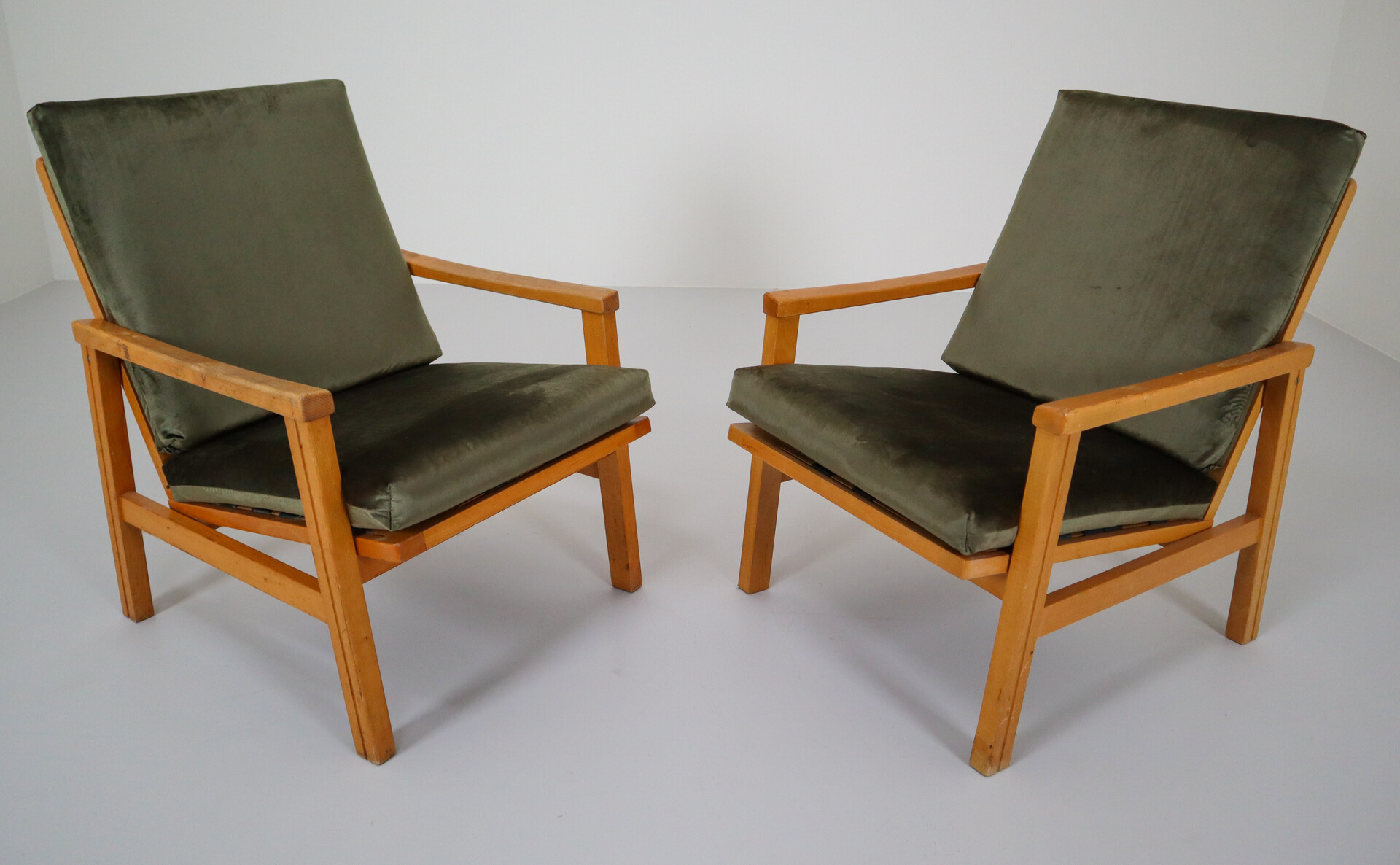 Midcentury Reupholstered Lounge Chairs in Green Velvet, Czech Republic 1970s