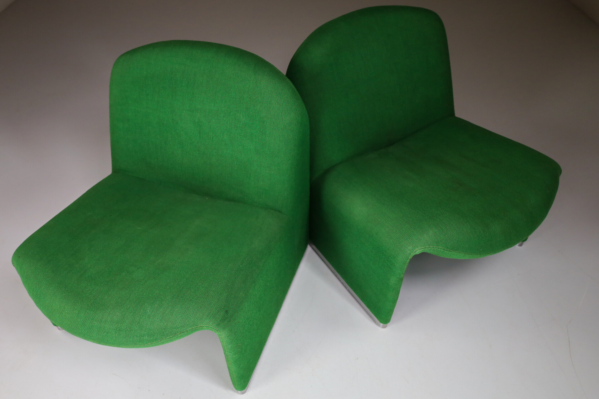 Modern Alky Chairs by Giancarlo Pirettie for Artifort and Castelli, Italy, circa 1970 Late-20th century