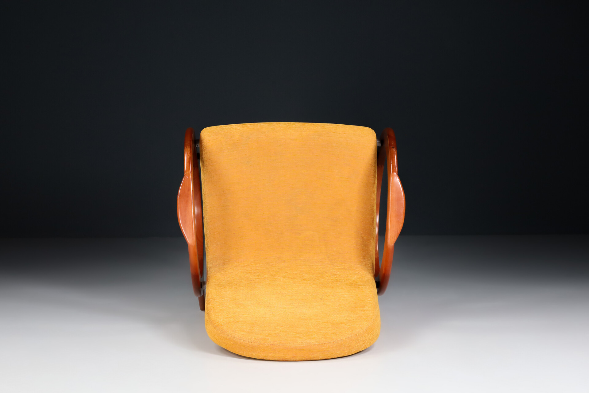 Modern Armchair in original Fabric, Italy 1970 Mid-20th century