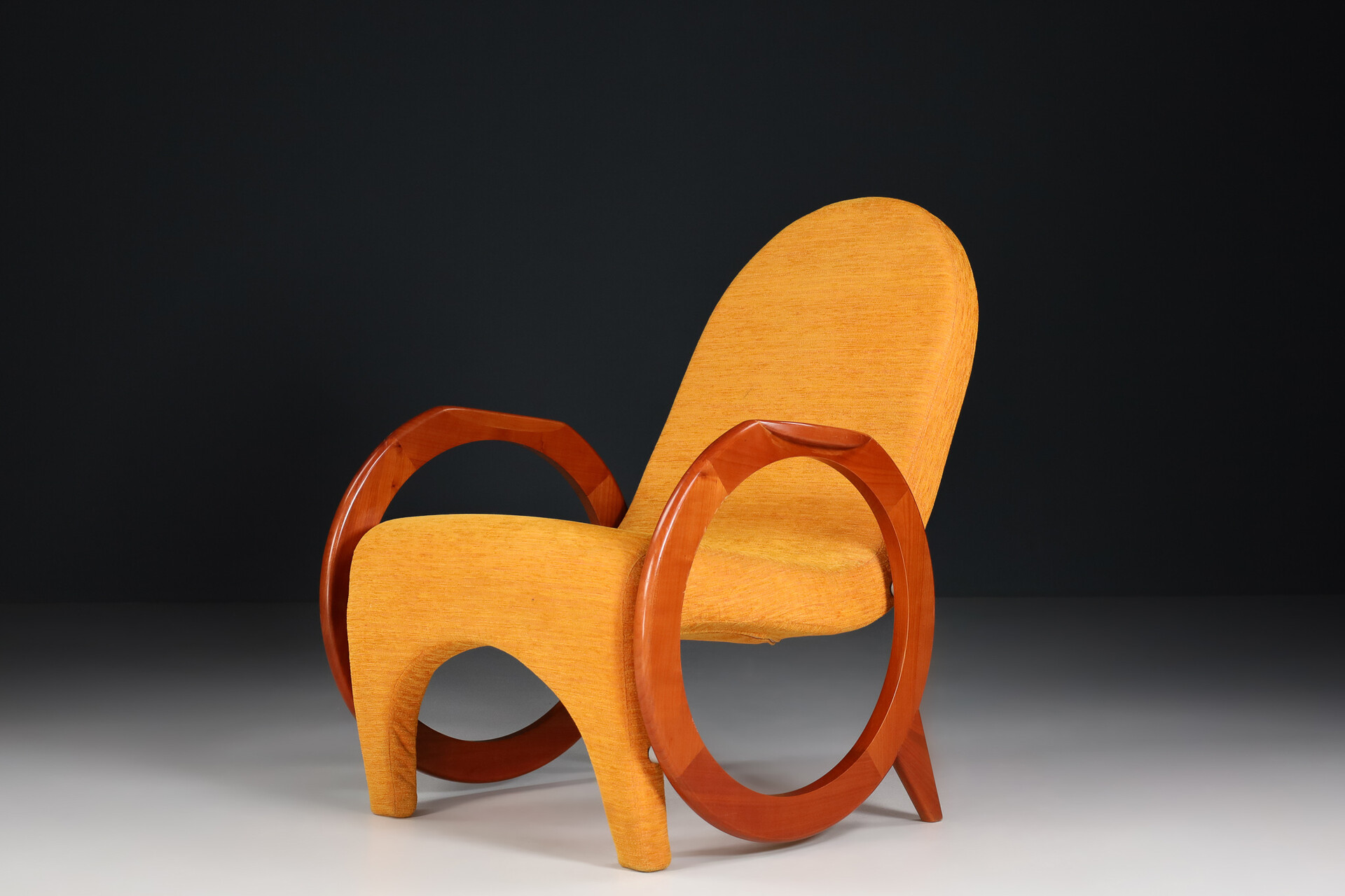 Modern Armchair in original Fabric, Italy 1970 Mid-20th century