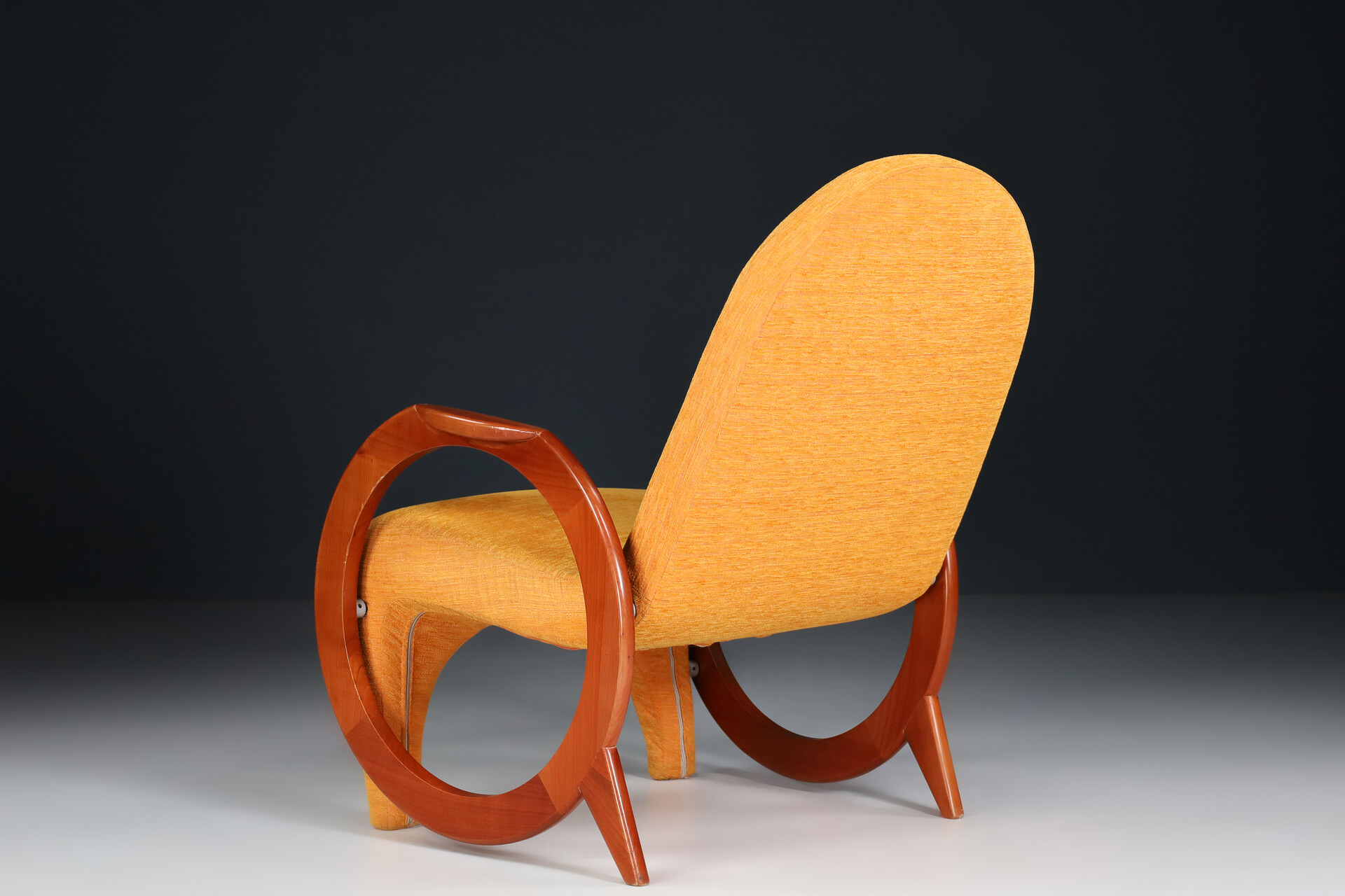Modern Armchair in original Fabric, Italy 1970 Mid-20th century
