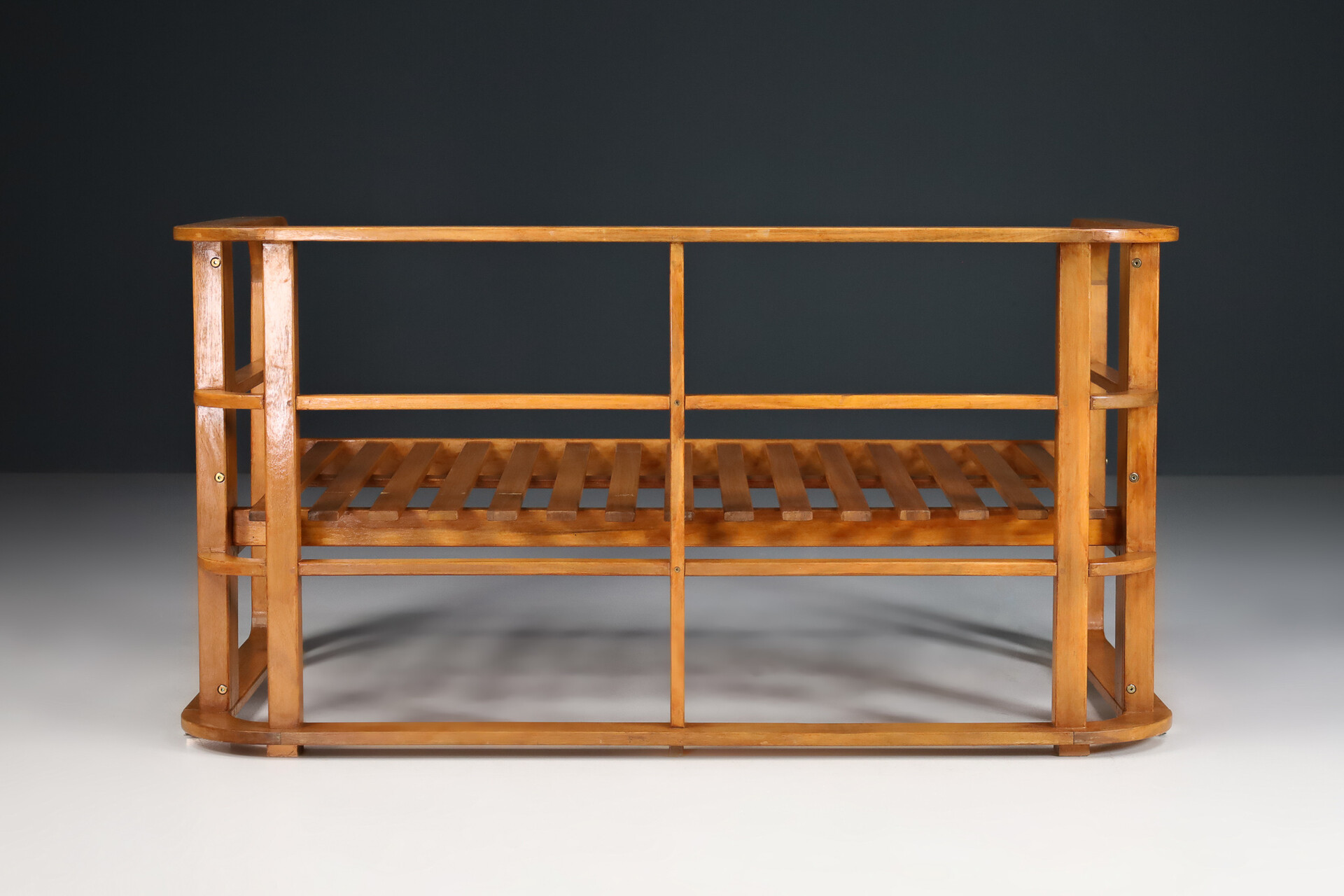 Modern Bentwood lounge sofa Italy 1980s Late-20th century