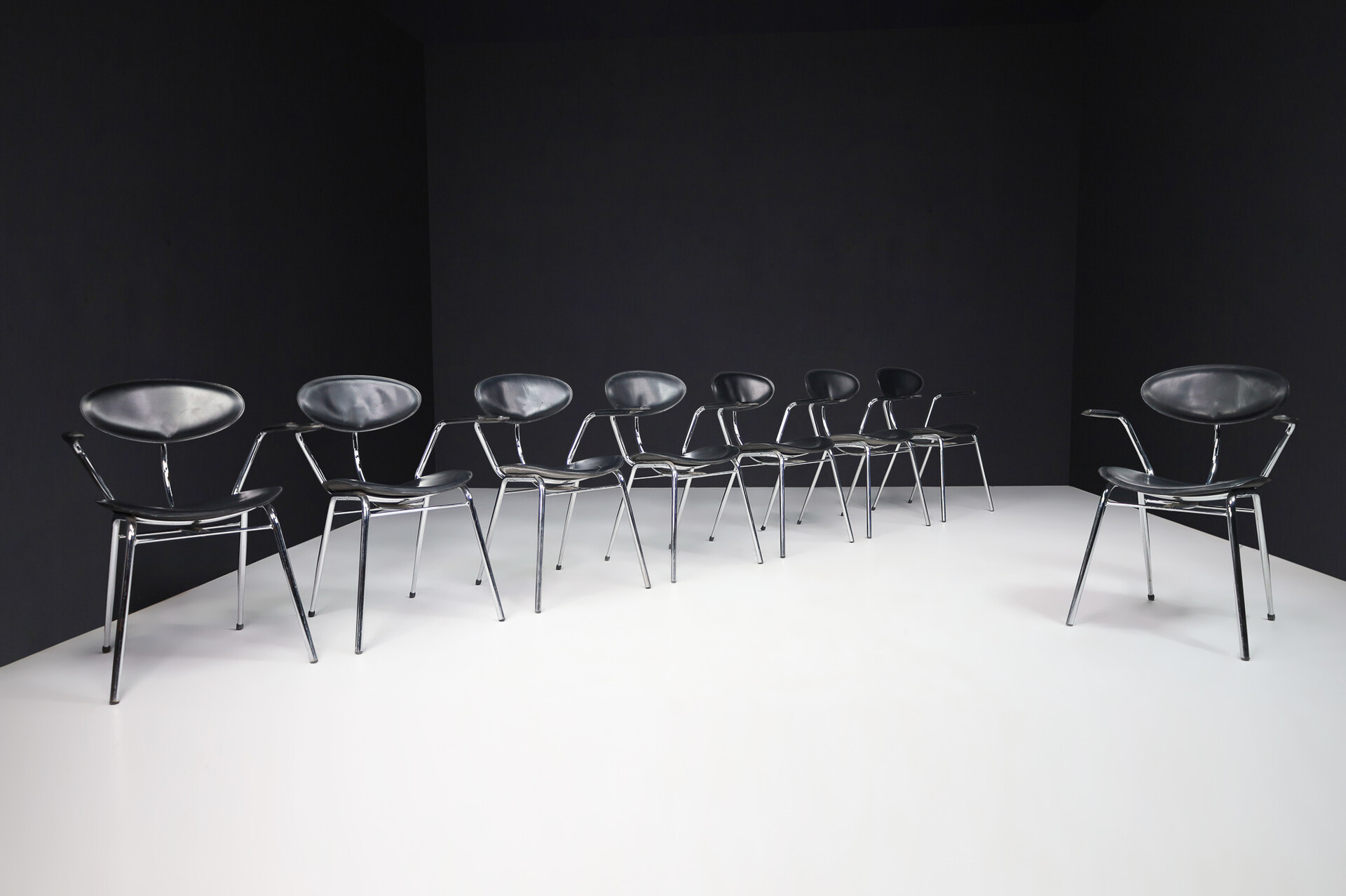 Modern Black leather Dining Chairs by Arrben, Italy, 1980s Late-20th century