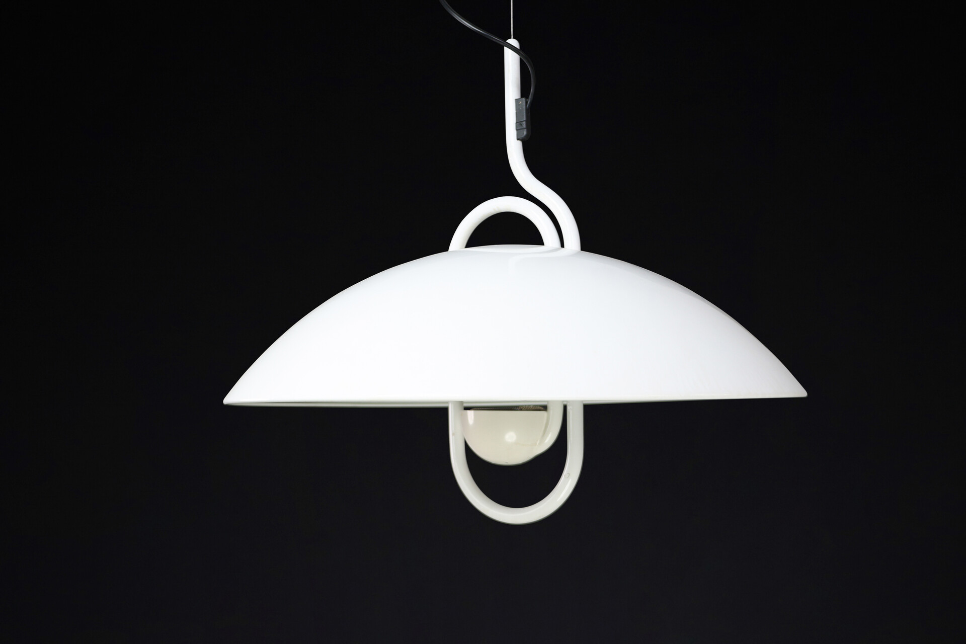 Modern Elio Martinelli for Martinelli Luce Moon Dome metal pendant lamp, 1980 Late-20th century