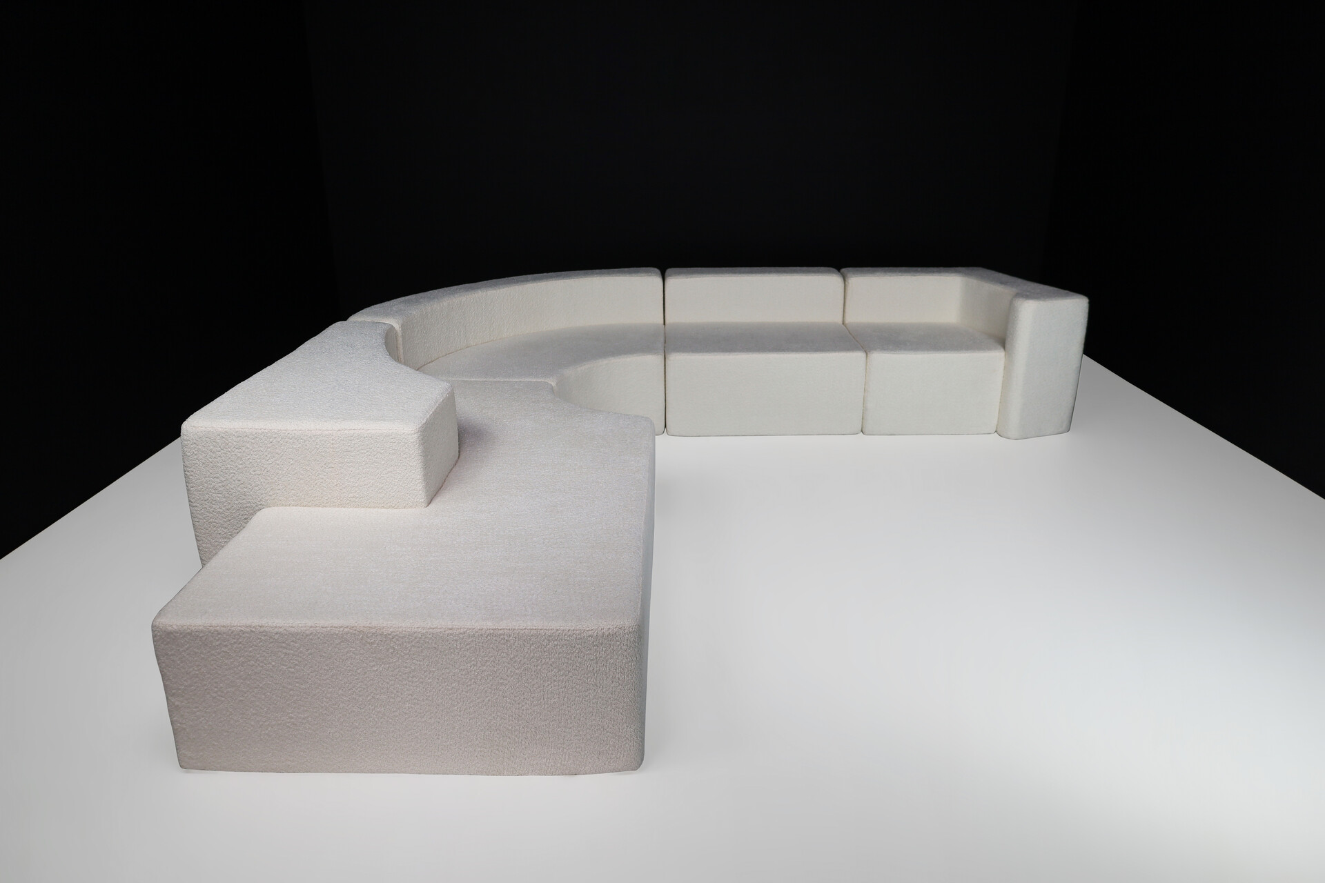 Modern Italian modular sofa in the style of Pamio, Massari & Toso for Stillwood, Italy 1970s Late-20th century