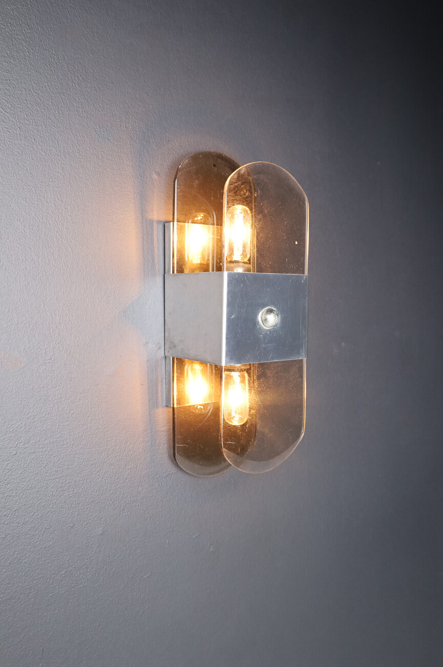 Modern Lucite and Chrome Wall Sconces, italy 1970s Late-20th century