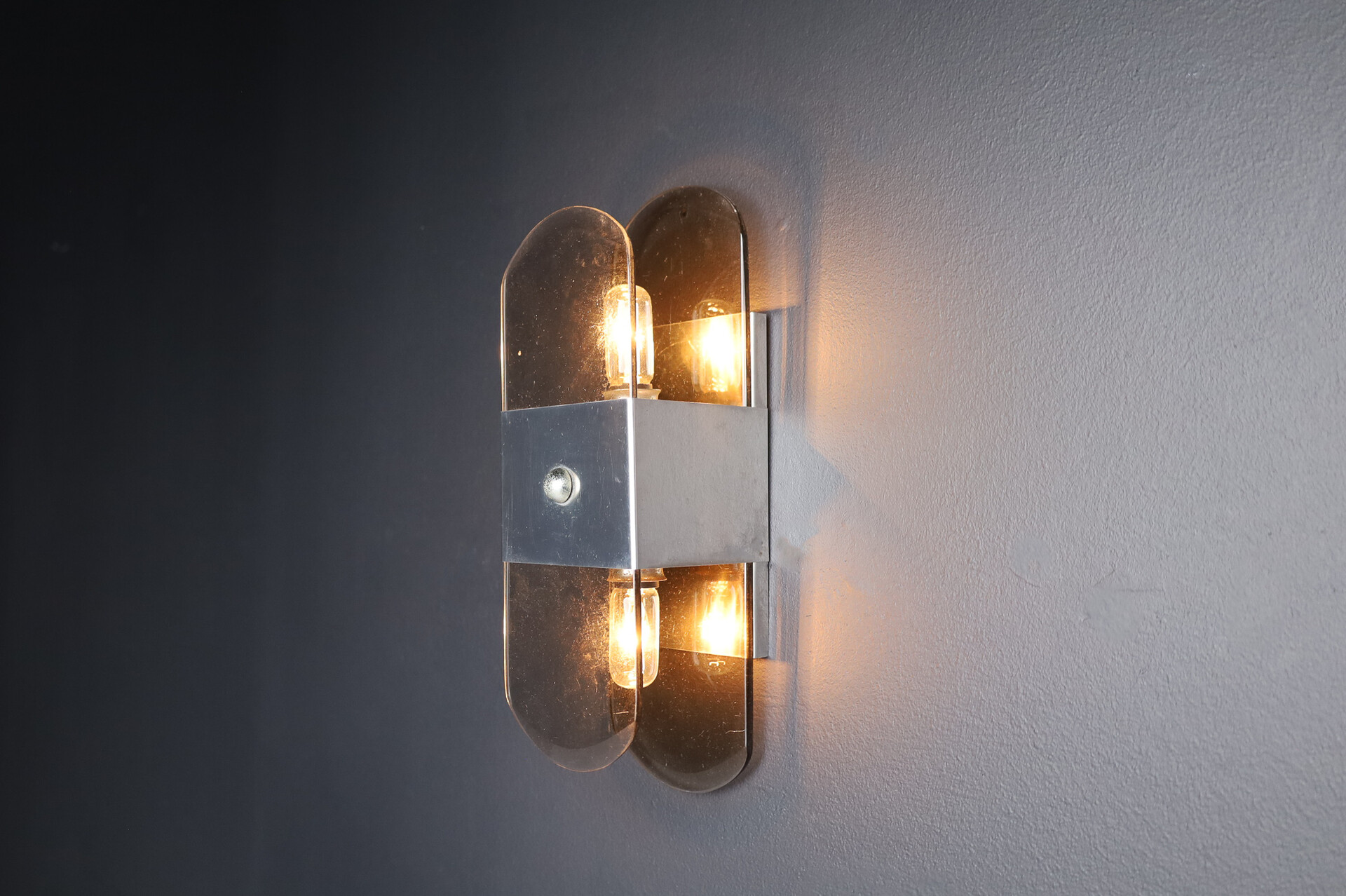 Modern Lucite and Chrome Wall Sconces, italy 1970s Late-20th century