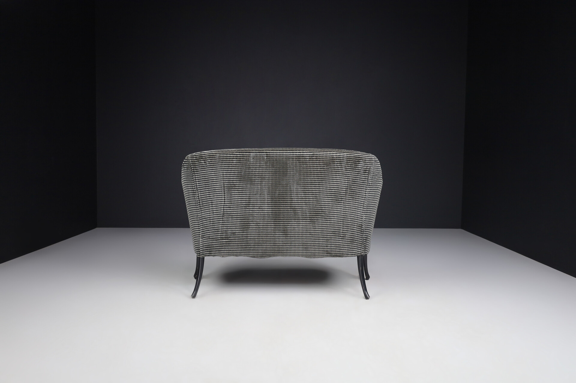 Modern Progetti bench - sofa by Umberto Asnago for Giorgetti in original fabric Italy 1980s Late-20th century