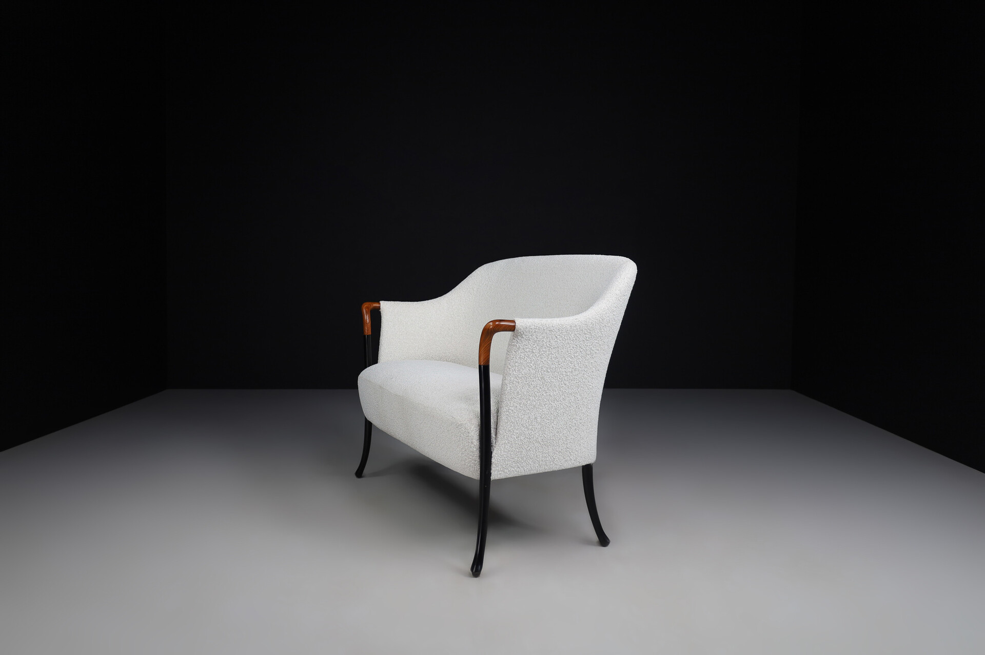 Modern Progetti bench - sofa by Umberto Asnago for Giorgetti in original fabric Italy 1980s Late-20th century