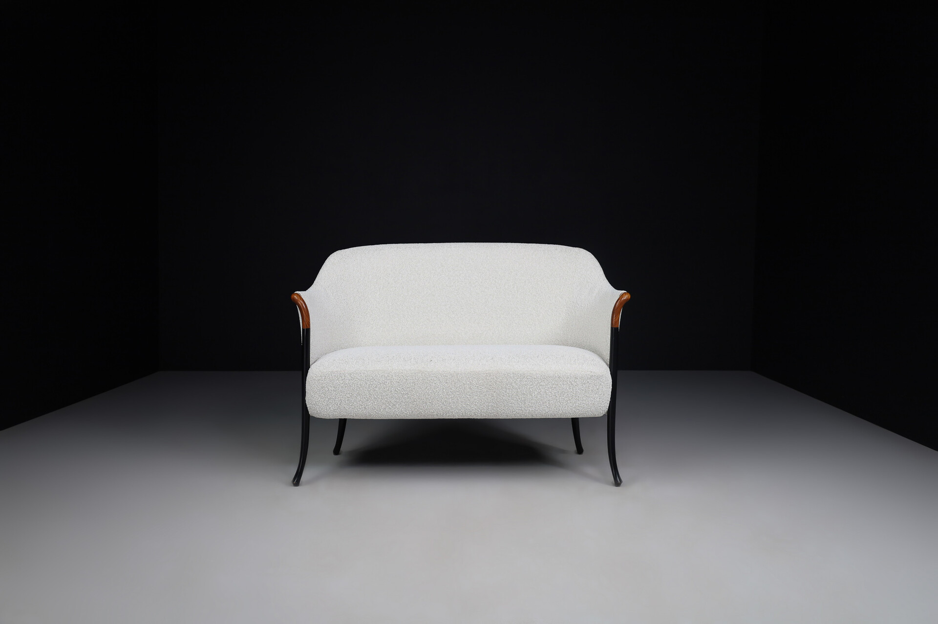 Modern Progetti bench - sofa by Umberto Asnago for Giorgetti in original fabric Italy 1980s Late-20th century
