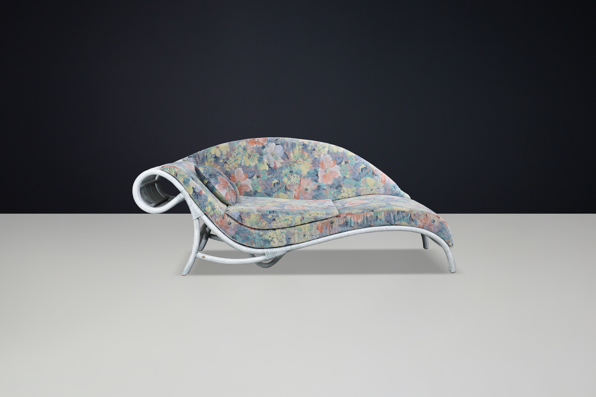 Modern Rattan, Bambo and original fabric lounge sofa or daybed By Flechtatelier Schütz Germany ,1980s Late-20th century