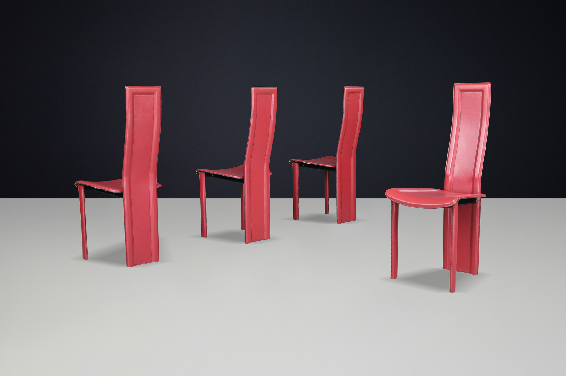 Modern Red leather design High back 'alice' dining chairs by giorgio cattelan, Italy 1980s Mid-20th century