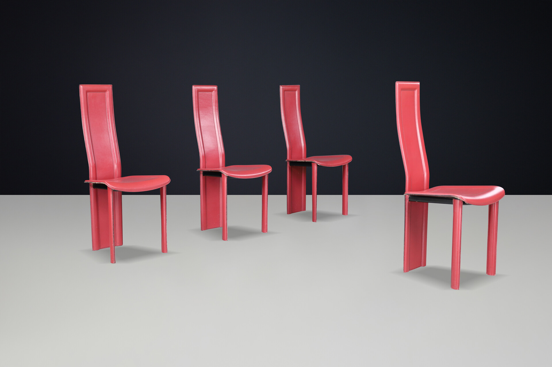 Modern Red leather design High back 'alice' dining chairs by giorgio cattelan, Italy 1980s Mid-20th century