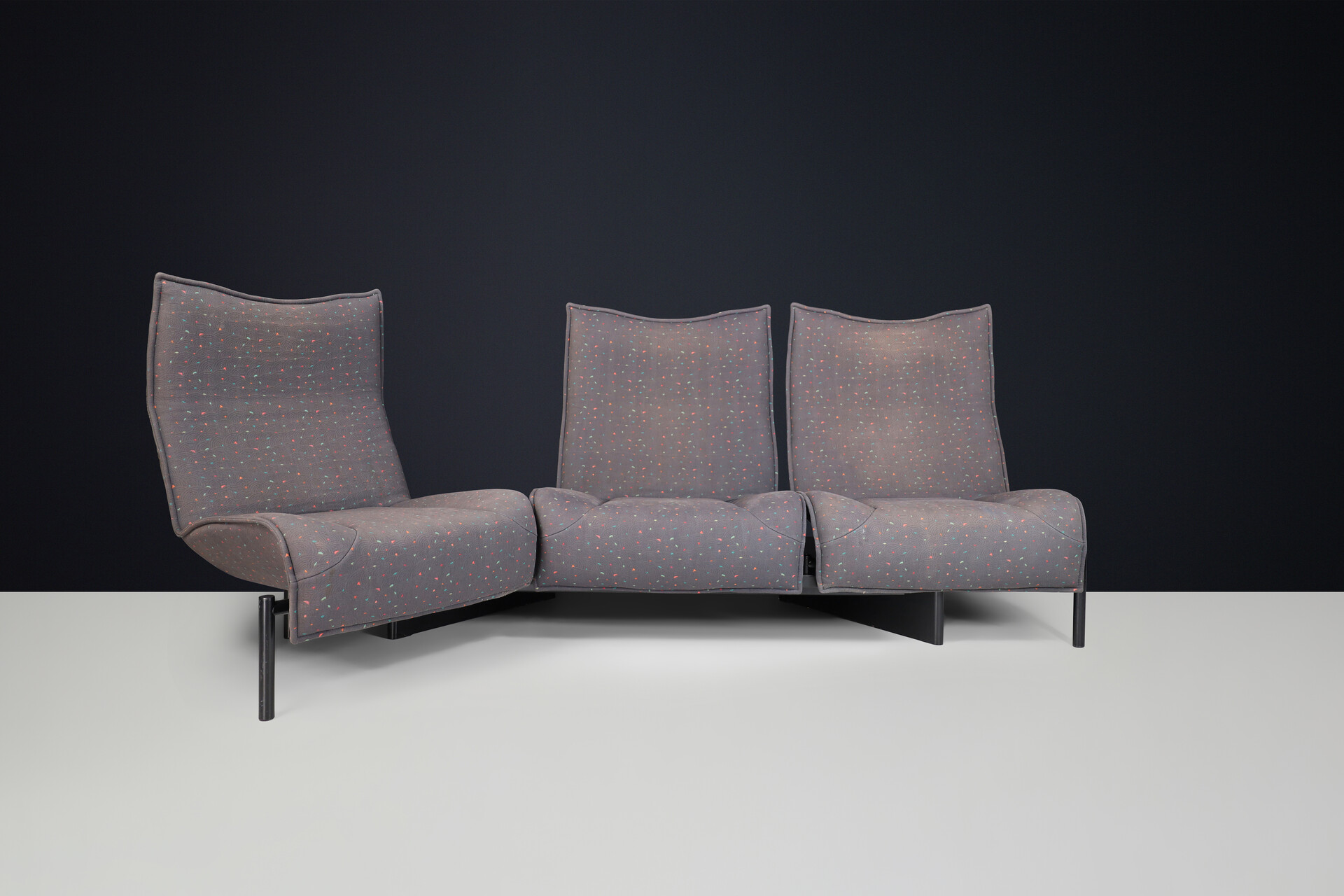 Modern Sofa Model Veranda by Vico Magistretti for Cassina in original fabric ,Italy 1980s Late-20th century