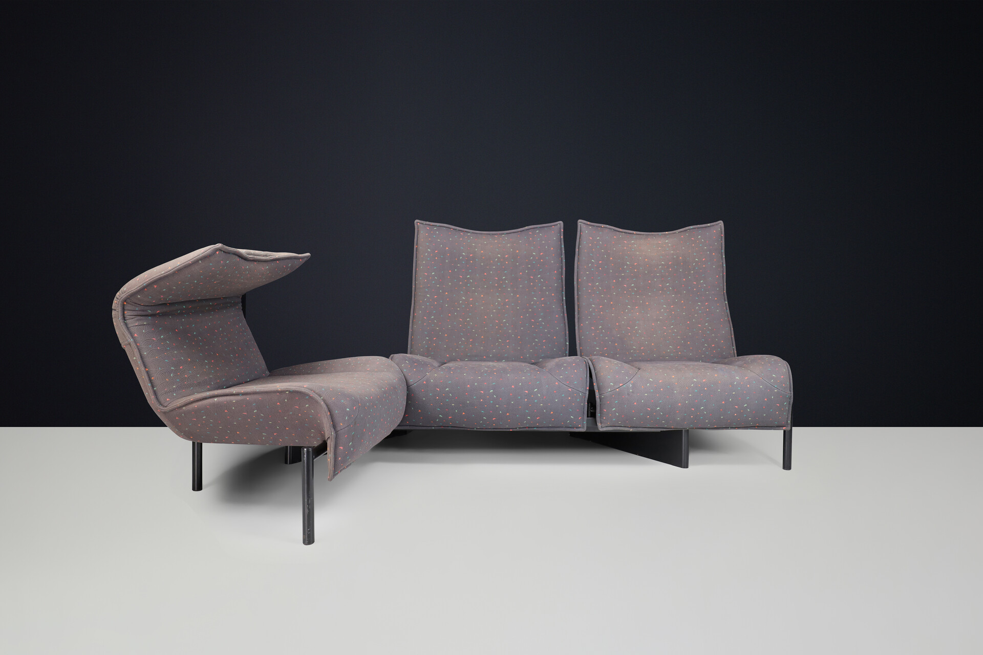 Modern Sofa Model Veranda by Vico Magistretti for Cassina in original fabric ,Italy 1980s Late-20th century