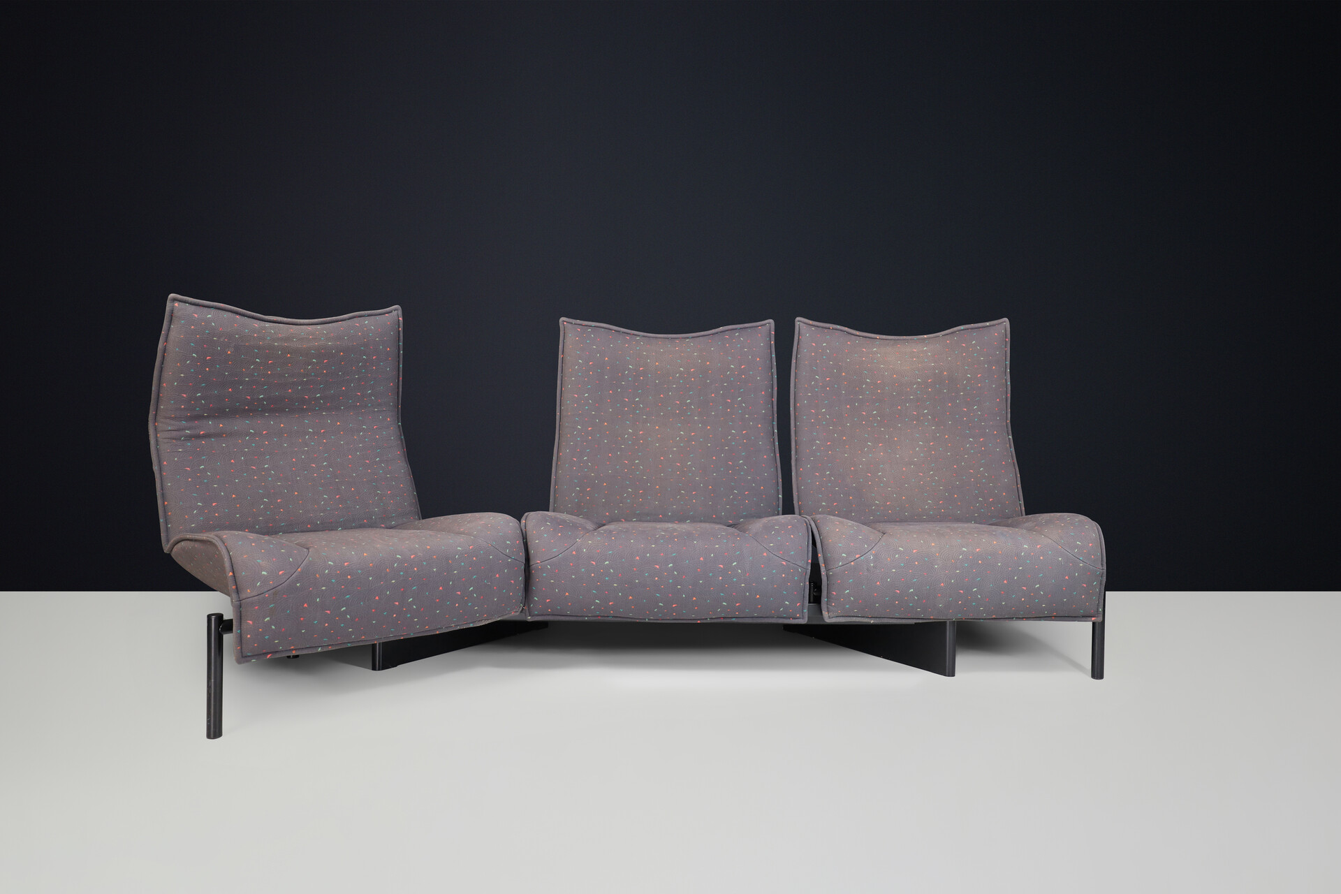 Modern Sofa Model Veranda by Vico Magistretti for Cassina in original fabric ,Italy 1980s Late-20th century