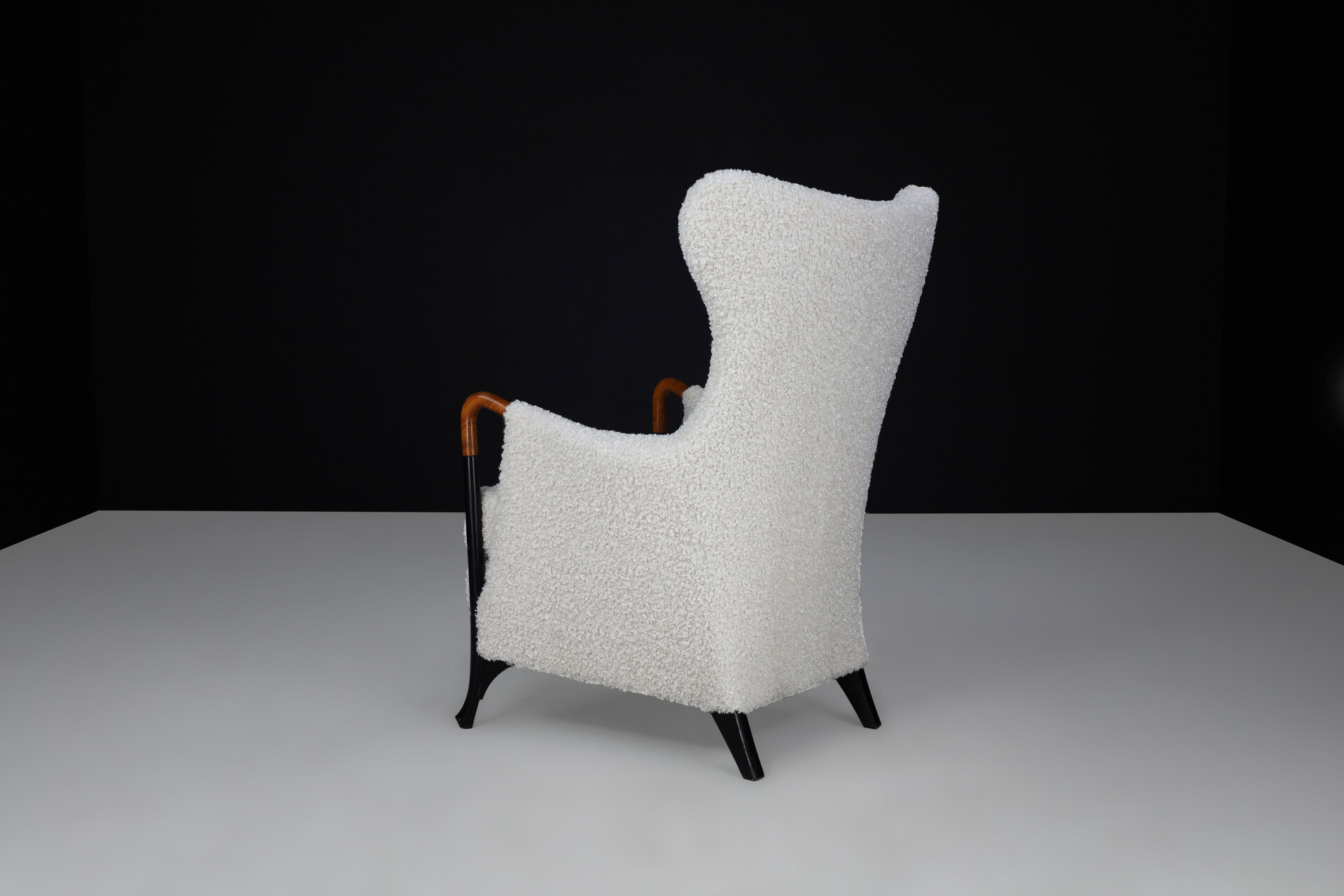 Modern Umberto AsnagoWingback Chairs for Giorgetti-Progetti Italy 1980s Late-20th century