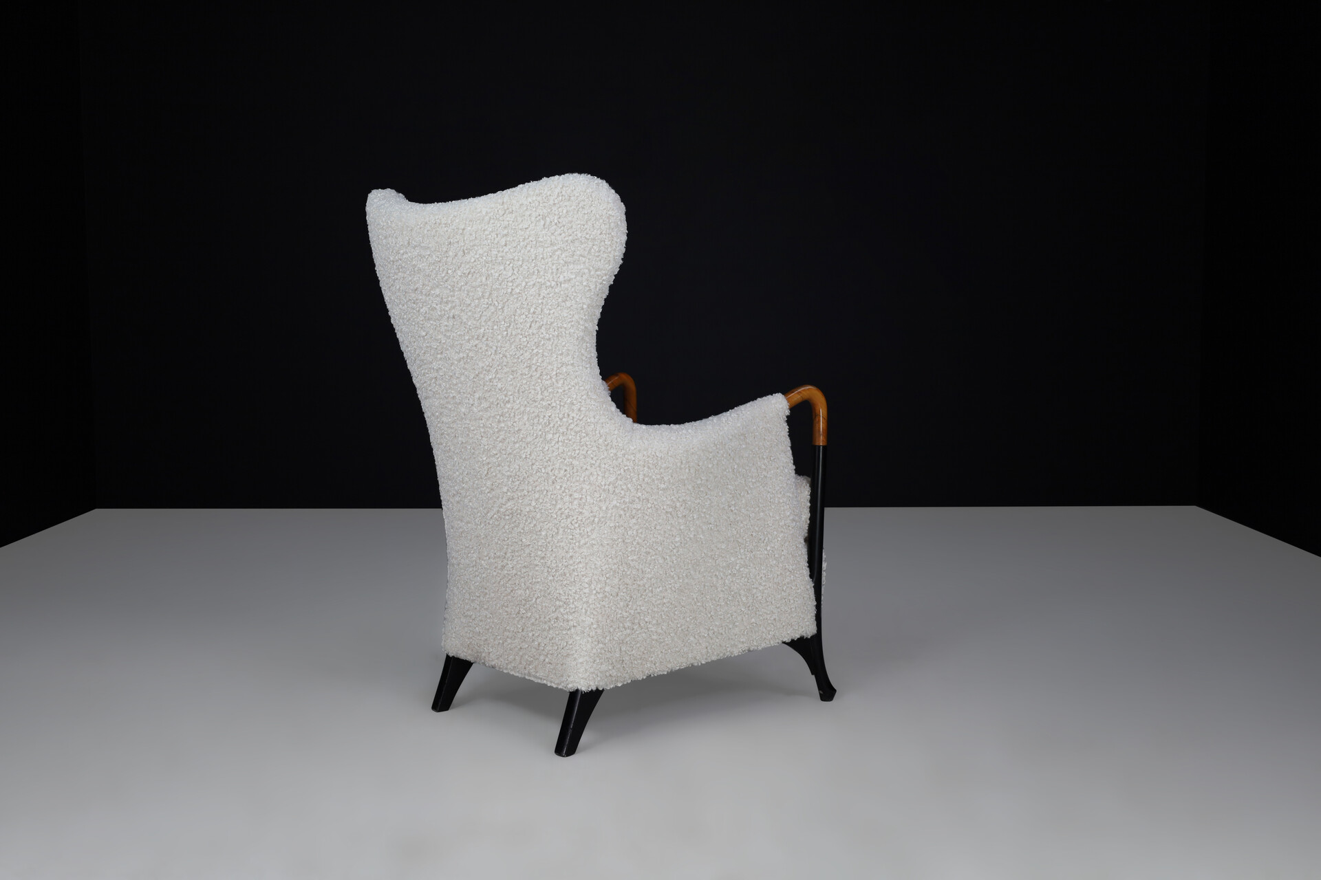 Modern Umberto AsnagoWingback Chairs for Giorgetti-Progetti Italy 1980s Late-20th century