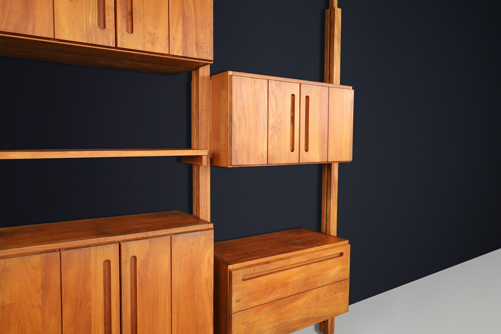 Modular Elmwood Bookcase in the Style of Pierre Chapo, France, 1960s Mid-20th century