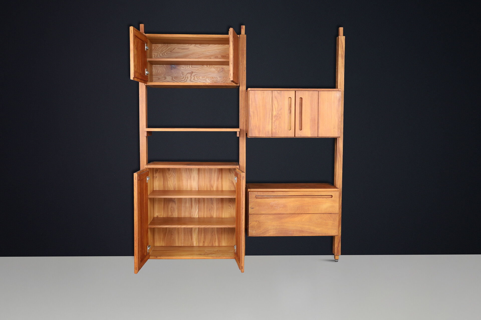 Modular Elmwood Bookcase in the Style of Pierre Chapo, France, 1960s Mid-20th century