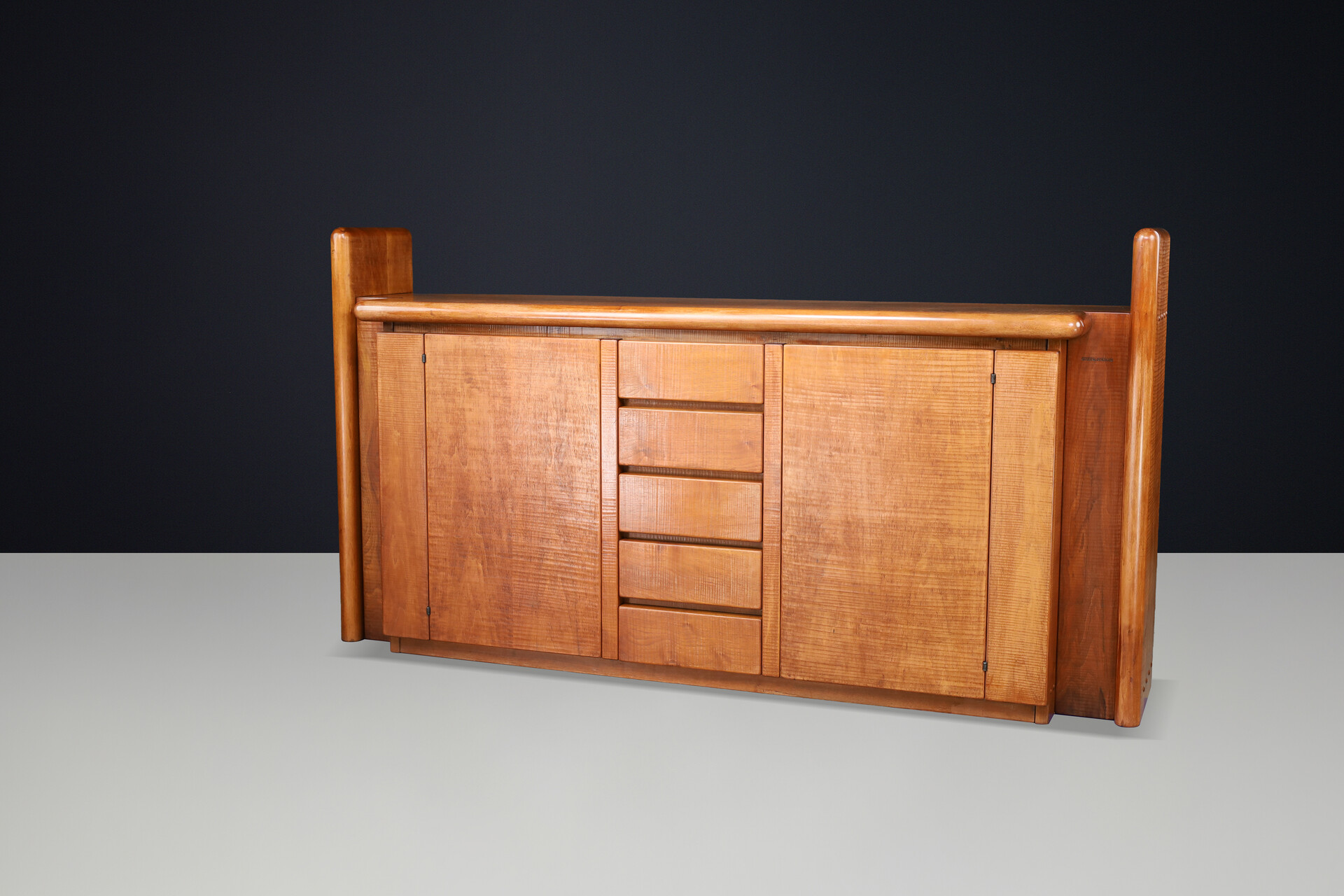 Monumental Brutalist Solid Walnut Sideboard by Officina Rivadossi, Italy, 1970s Late-20th century