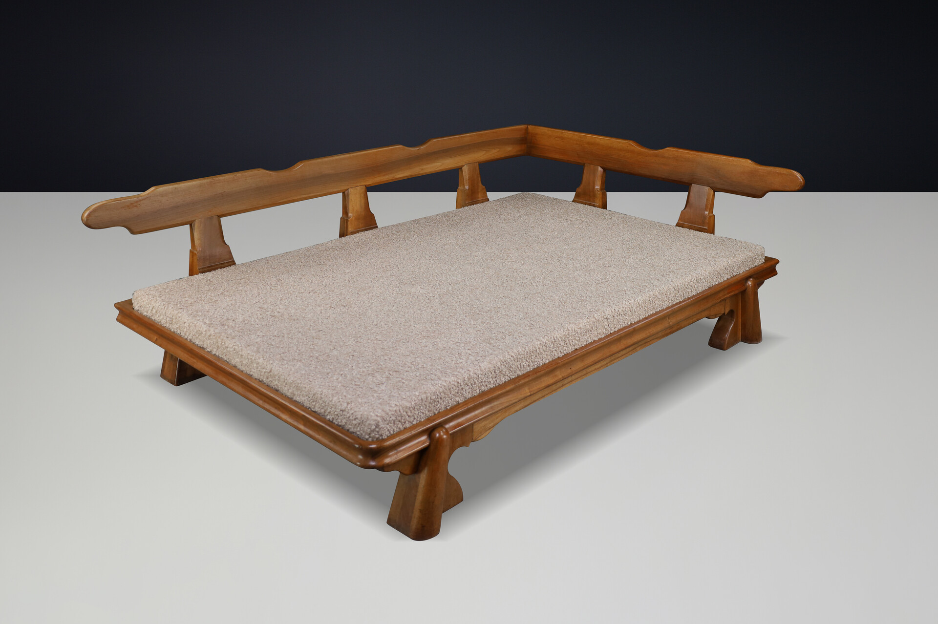 Monumental French Brutalist Walnut Daybed, Sculptural with Bouclé Upholstery. Mid-20th century