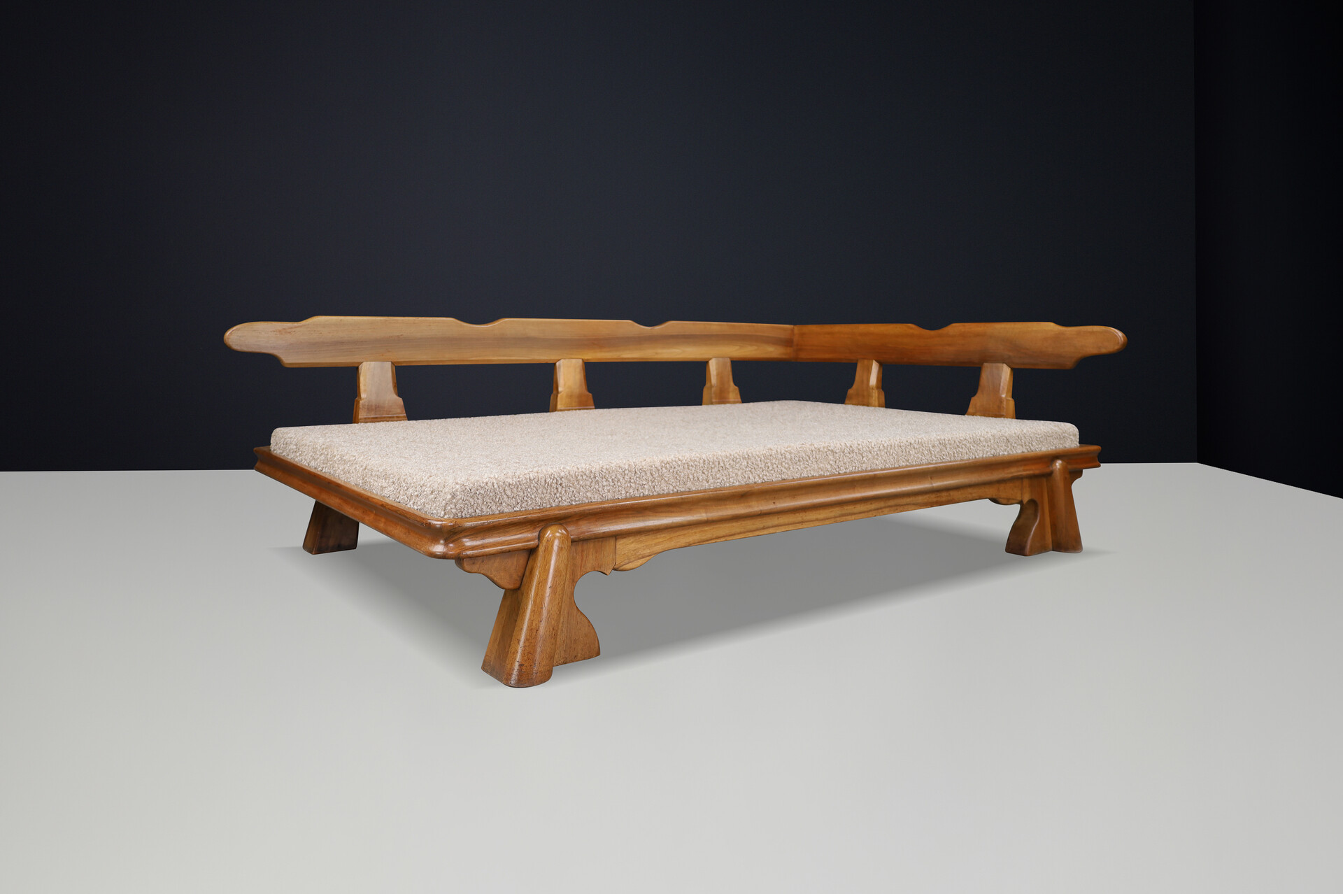 Monumental French Brutalist Walnut Daybed, Sculptural with Bouclé Upholstery. Mid-20th century