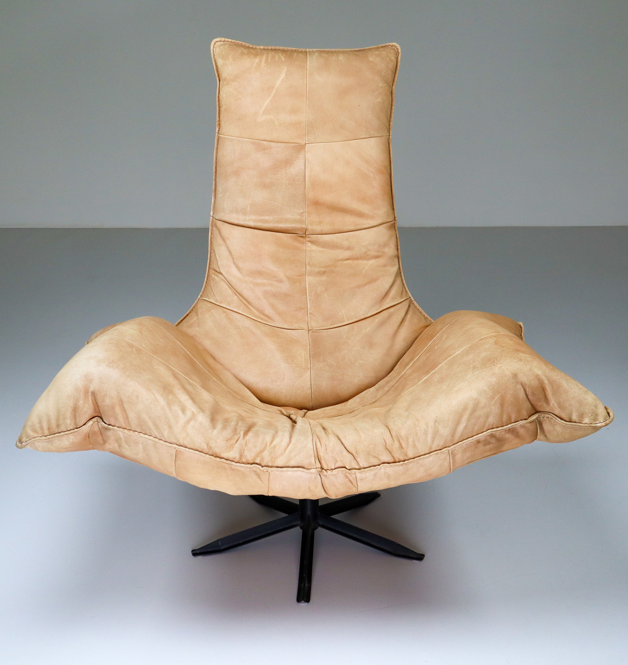Monumental Leather Lounge Chair by Gerard van den Berg , The Netherlands 1970s Mid-20th century