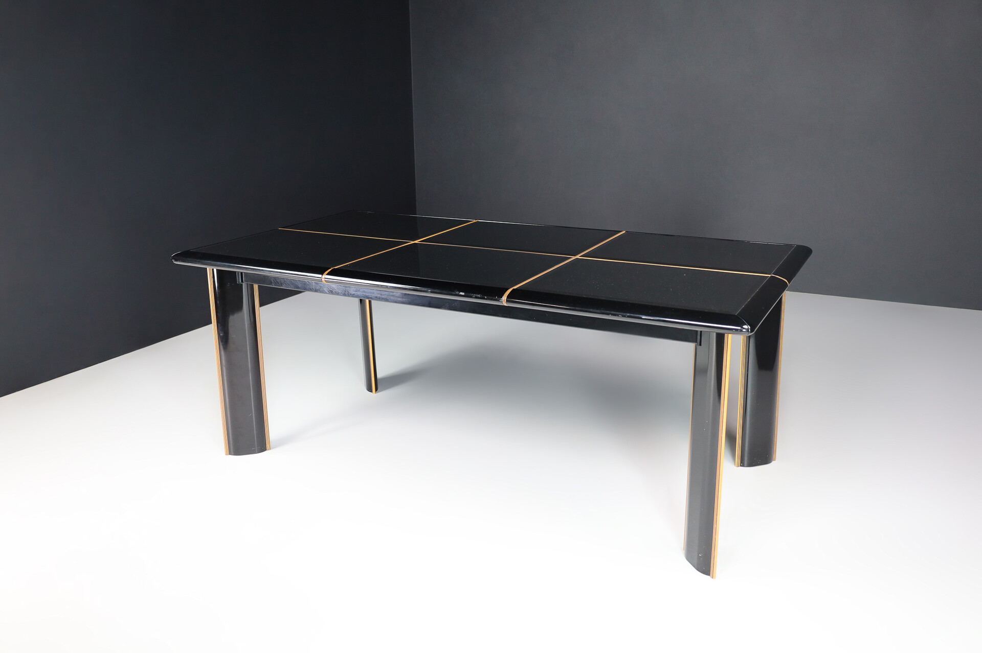 Neoclassical Pierre Cardin Roche Bobois  Black Lacquer Glass Dining Table, Italy 1970s Late-20th century