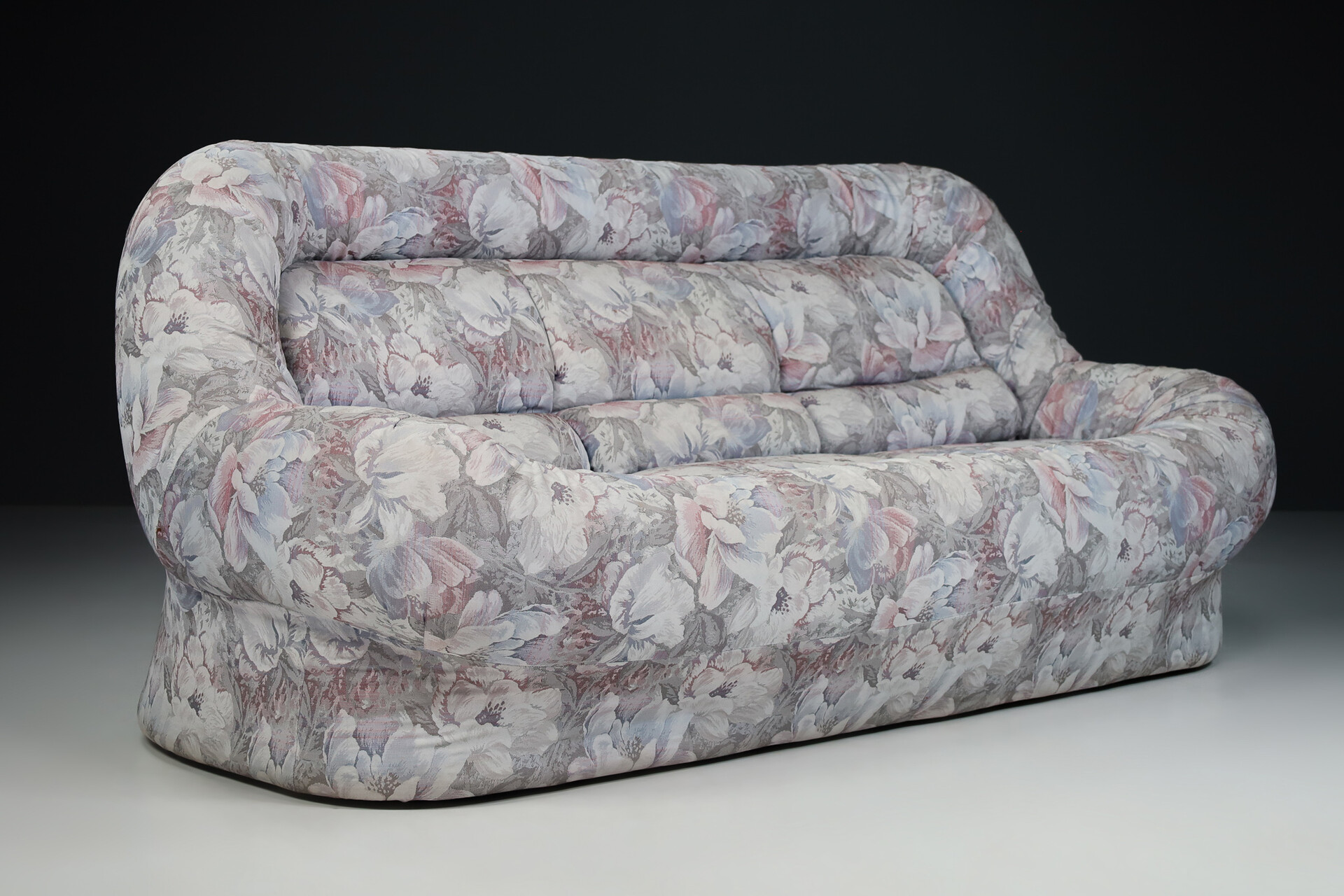 Nuava Sofa by Emilio Guarnacci for 1P Italy in Original Fabric, 1960s Mid-20th century
