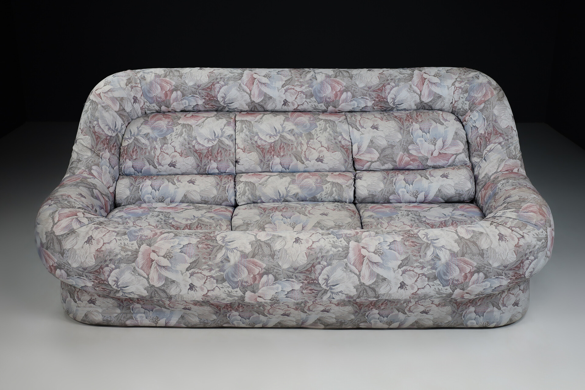 Nuava Sofa by Emilio Guarnacci for 1P Italy in Original Fabric, 1960s Mid-20th century