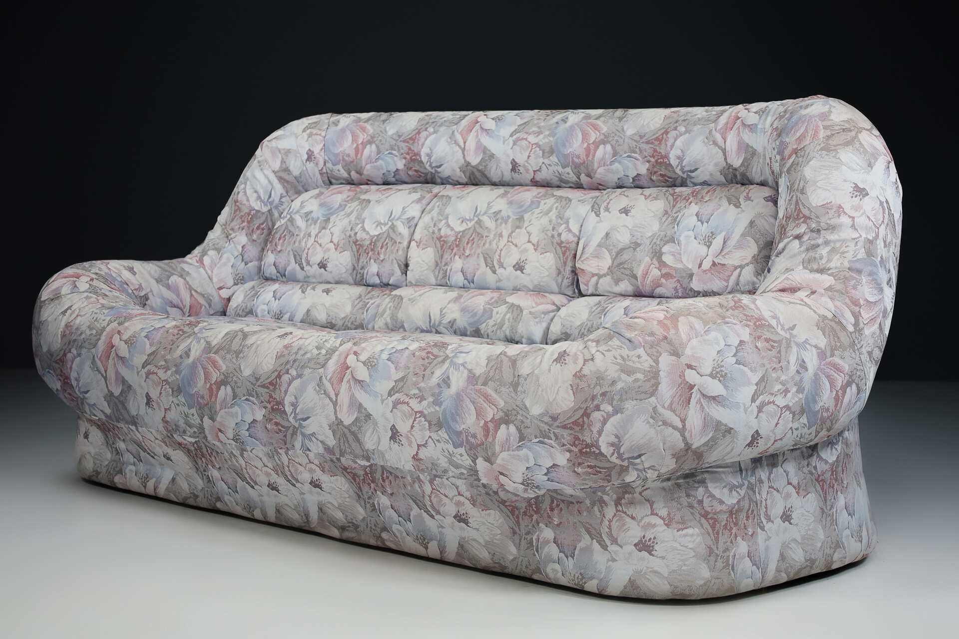 Nuava Sofa by Emilio Guarnacci for 1P Italy in Original Fabric, 1960s Mid-20th century