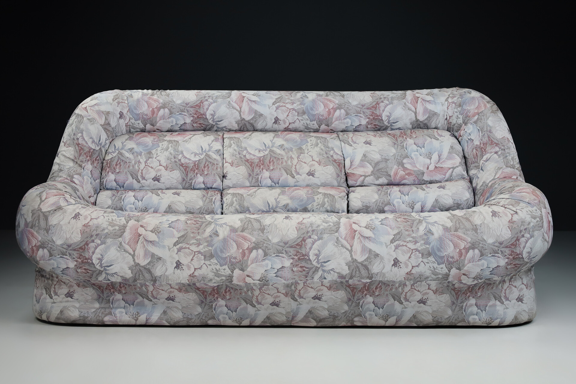 Nuava Sofa by Emilio Guarnacci for 1P Italy in Original Fabric, 1960s Mid-20th century